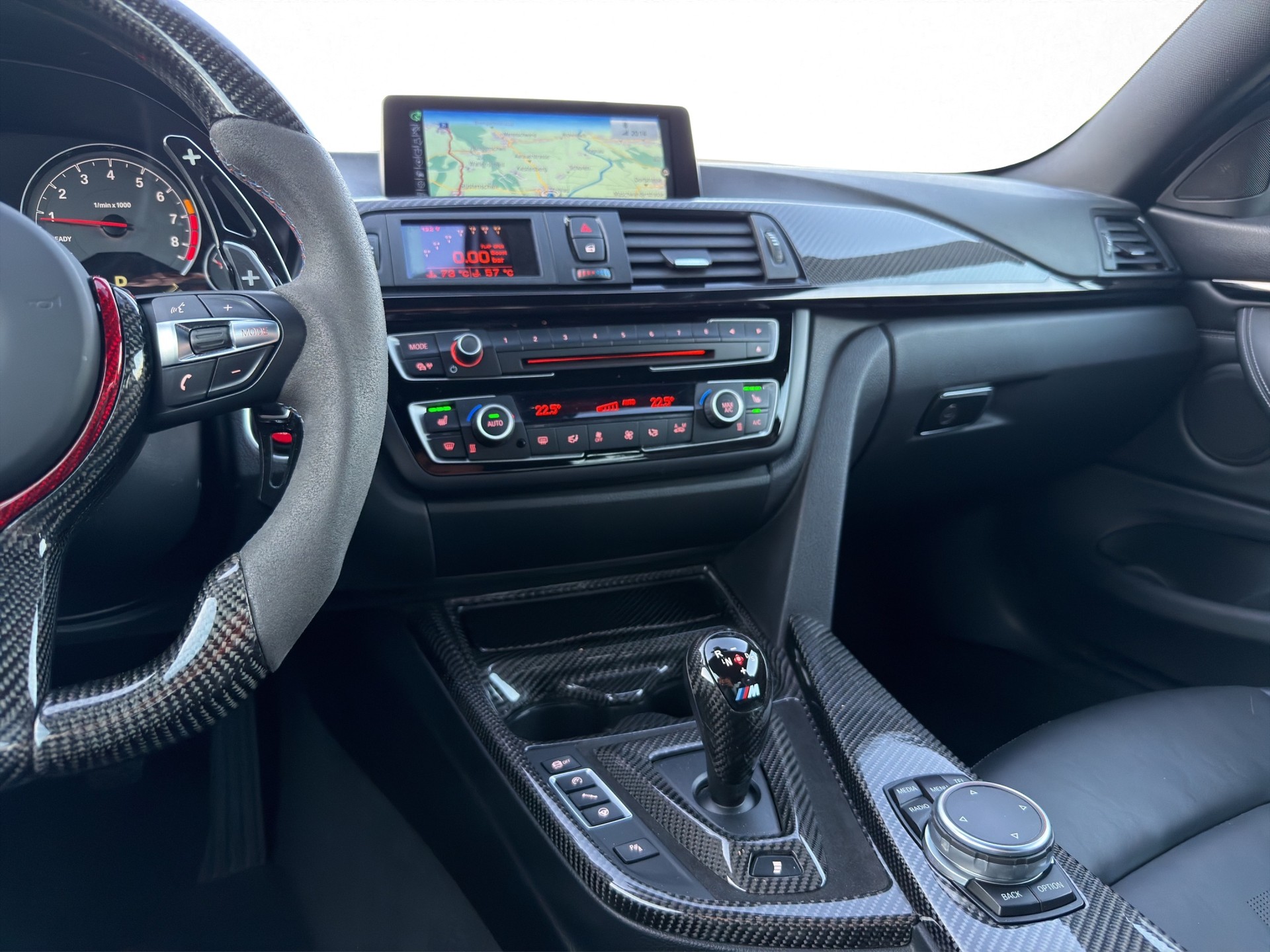 BMW M4 Coupé DKG-image-12