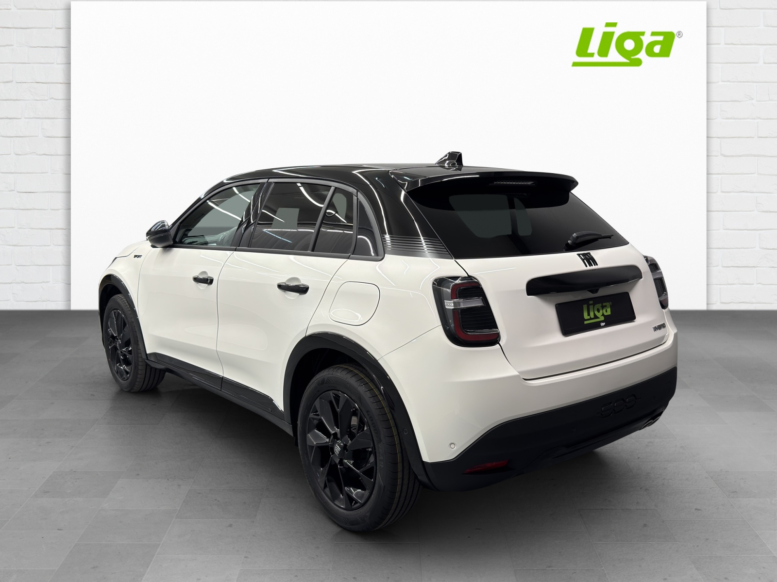 FIAT 600 1.2 Hybrid 145 Sport-image-3