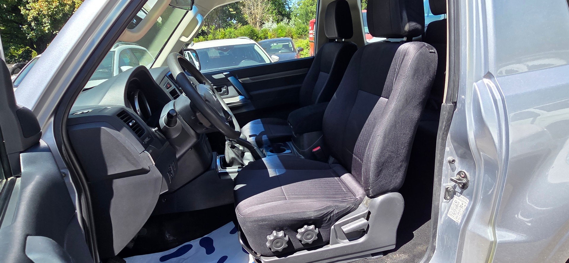 MITSUBISHI Pajero 3.2 DI-D Profi-image-7