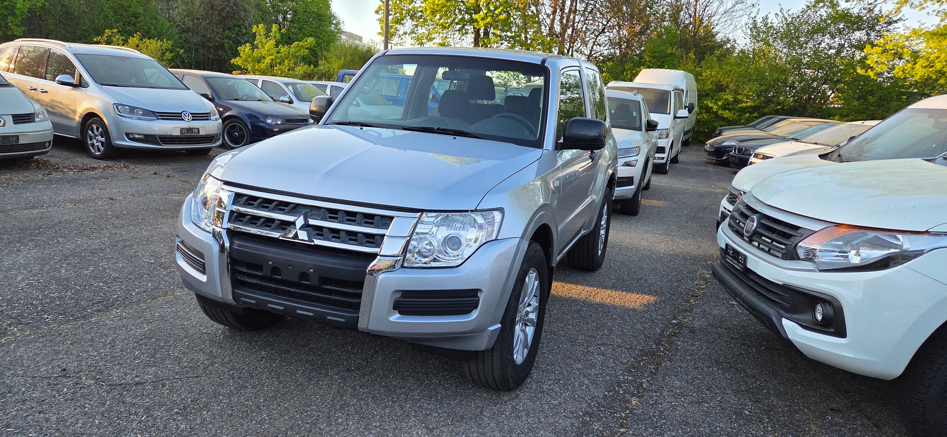 MITSUBISHI Pajero 3.2 DI-D Profi-image-1