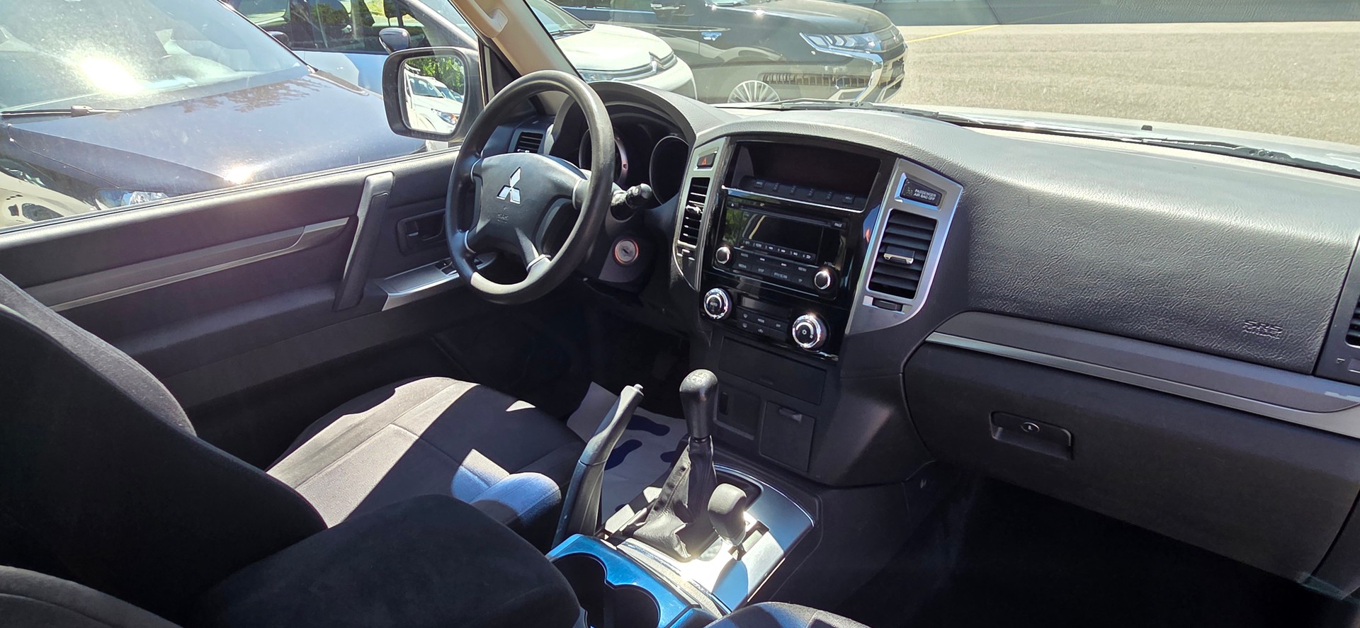 MITSUBISHI Pajero 3.2 DI-D Profi-image-6