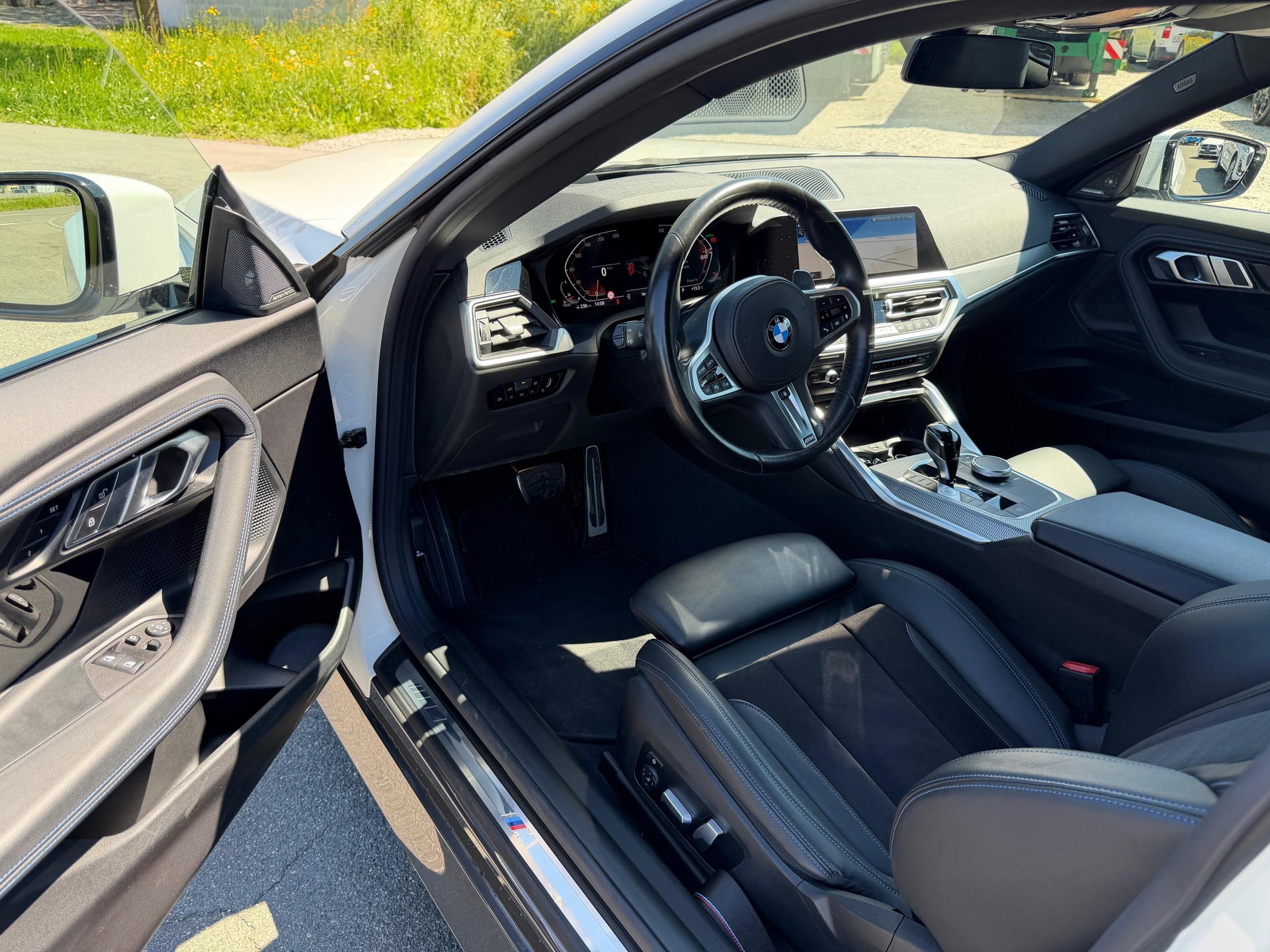 BMW 220d M Sport-image-5
