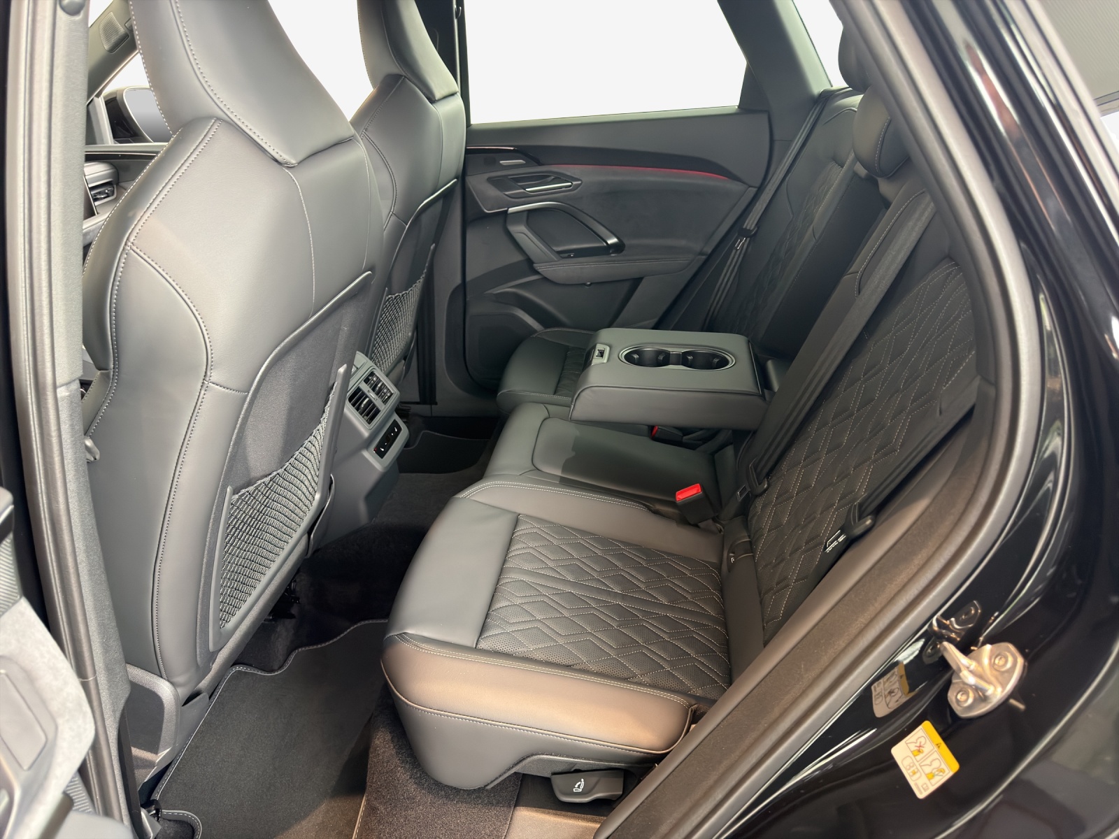 AUDI SQ5 TFSI quattro S-tronic-image-11