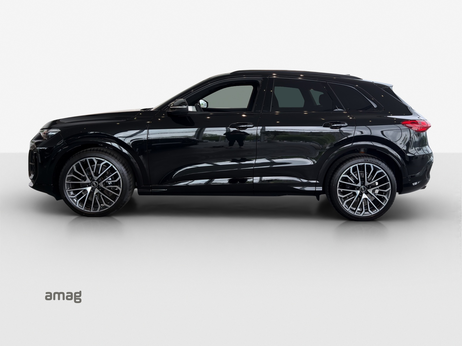 AUDI SQ5 TFSI quattro S-tronic-image-1