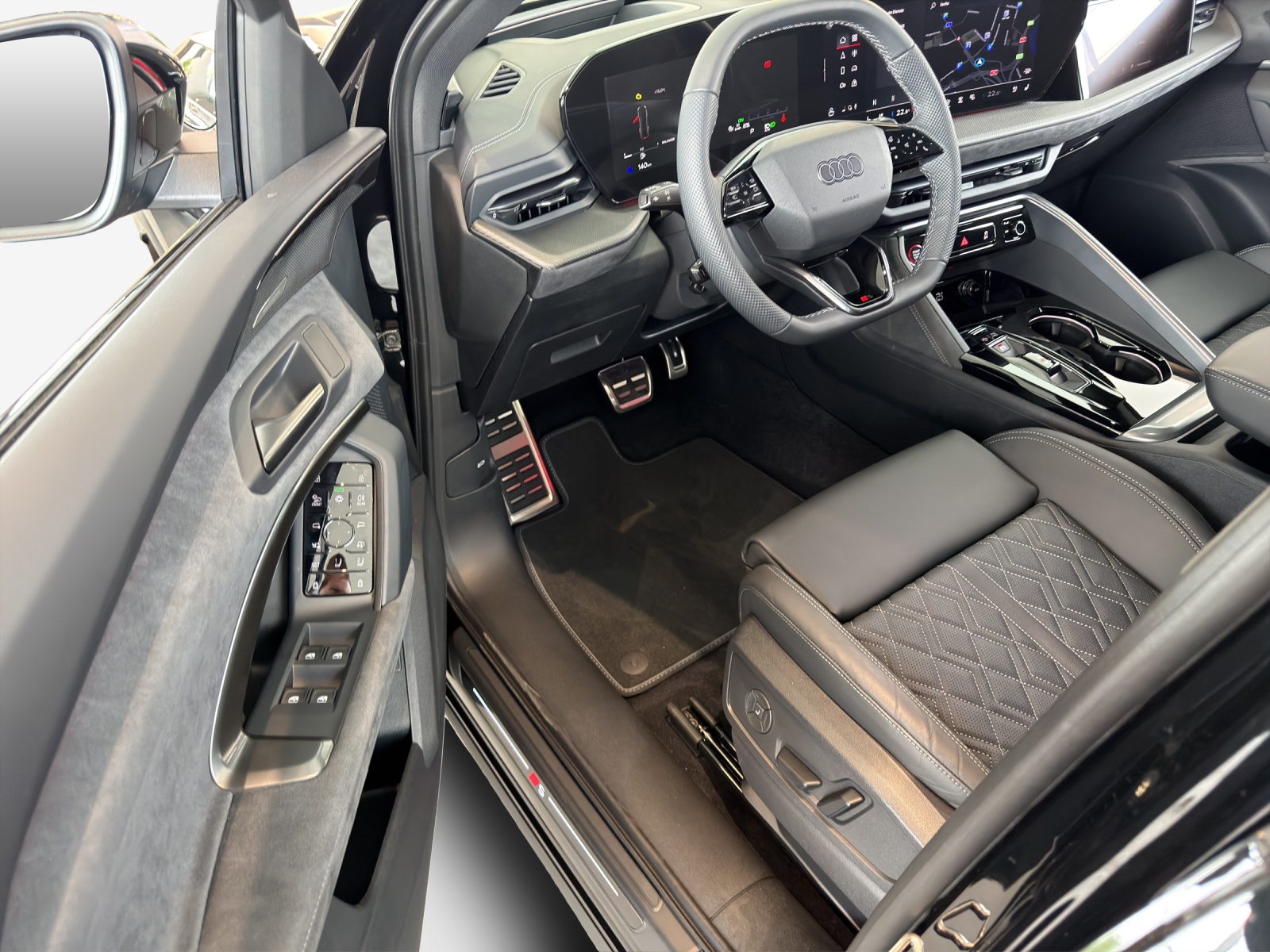 AUDI SQ5 TFSI quattro S-tronic-image-13