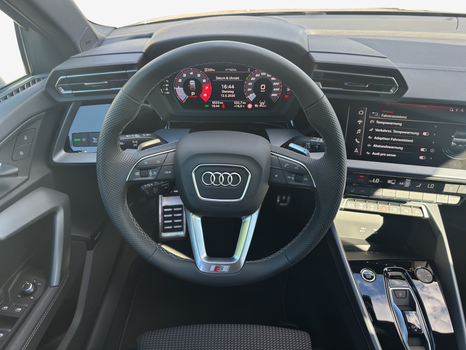 AUDI A3 Sportback 35 TFSI S line S-tronic-image-9