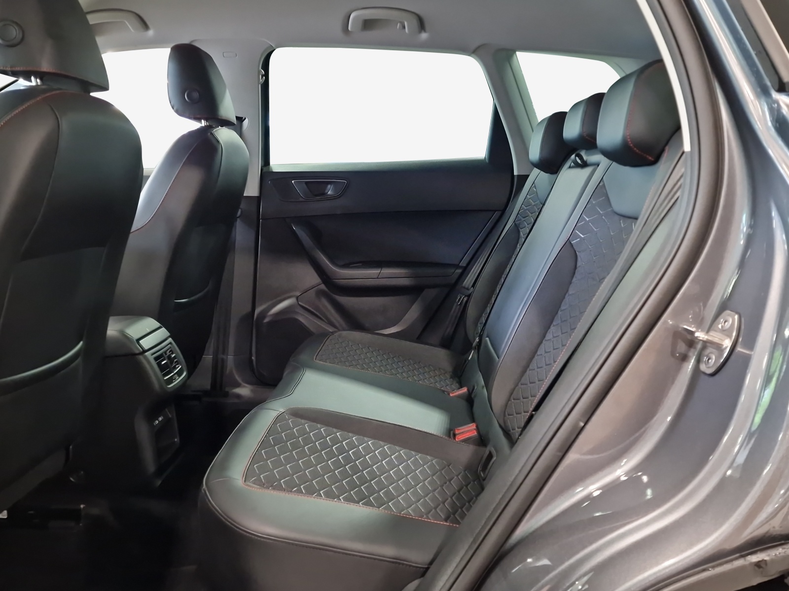 SEAT Ateca 1.5 TSI EVO DSG FR-image-11