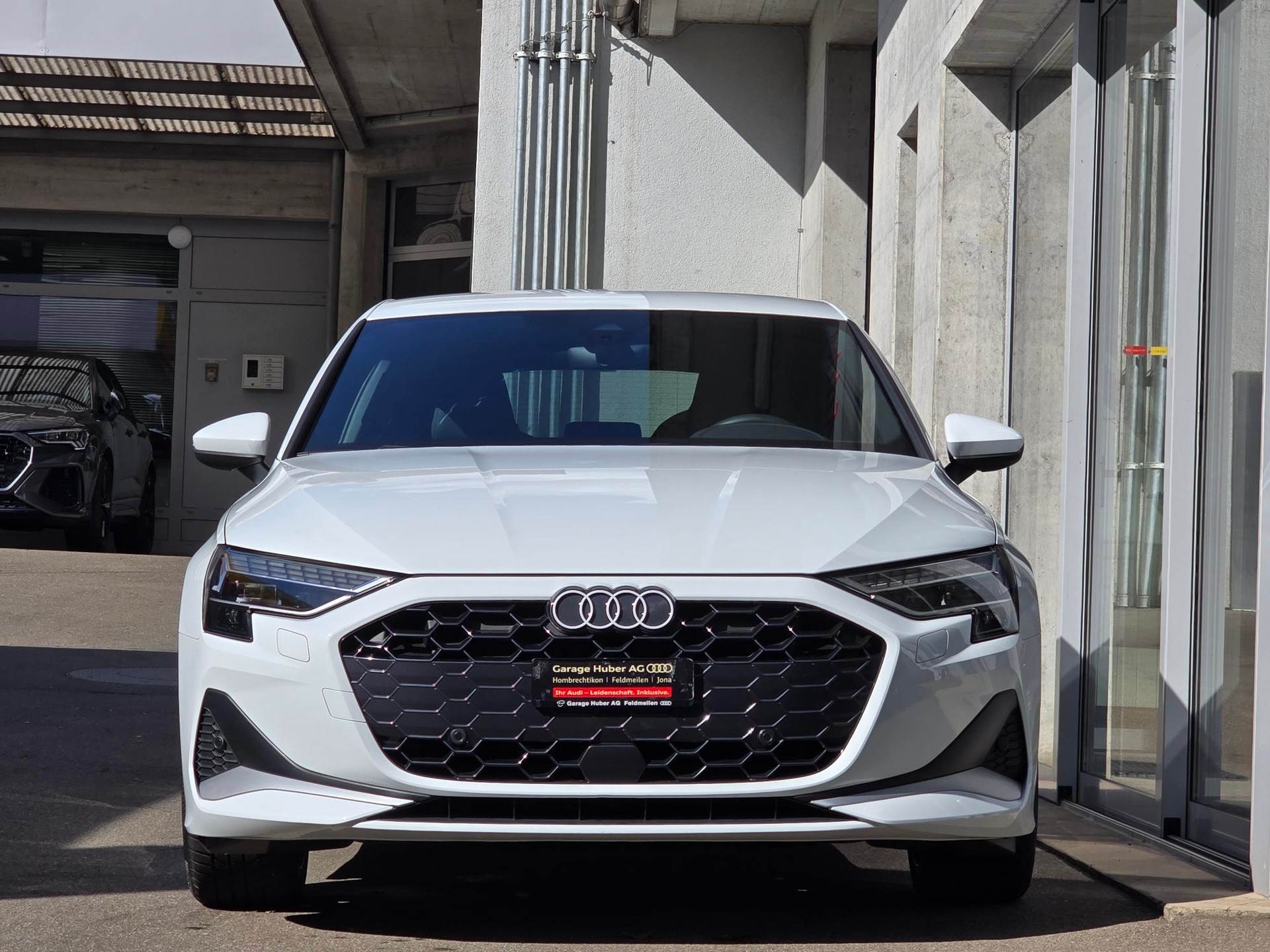 AUDI A3 Sportback 35 TFSI advanced Attraction S-tronic-showroom-element-3