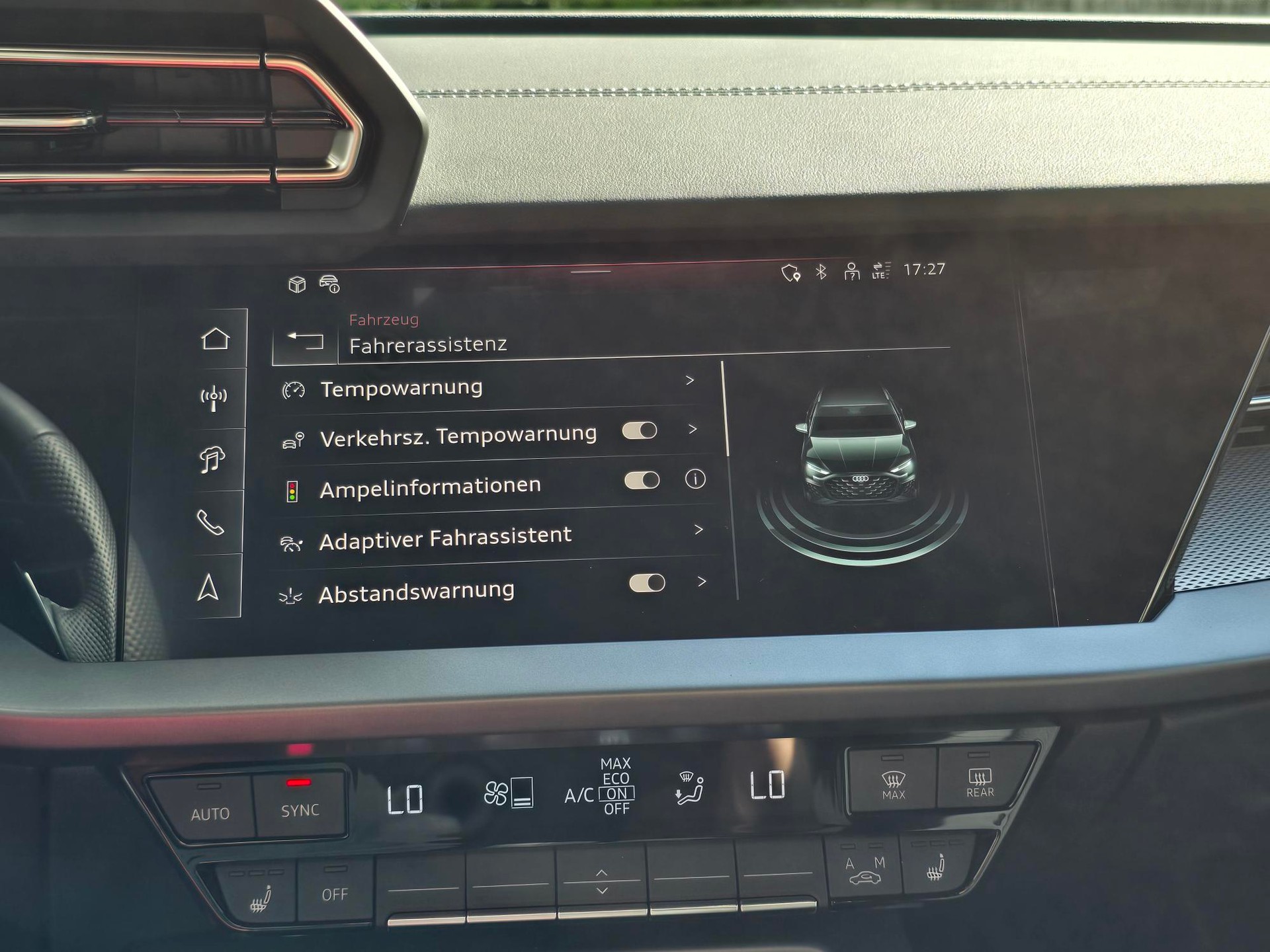 AUDI A3 Sportback 35 TFSI advanced Attraction S-tronic-image-11