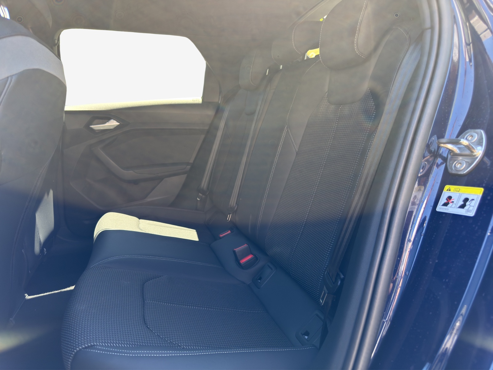 AUDI A1 Sportback 30 TFSI S Line Attraction S-tronic-image-11