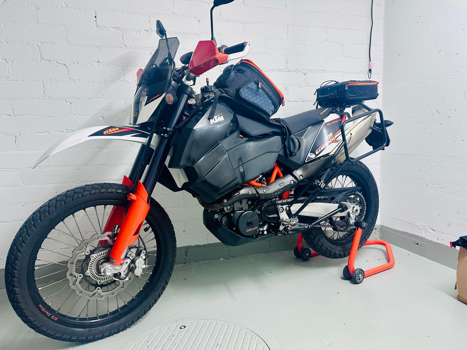 KTM 690 Enduro R