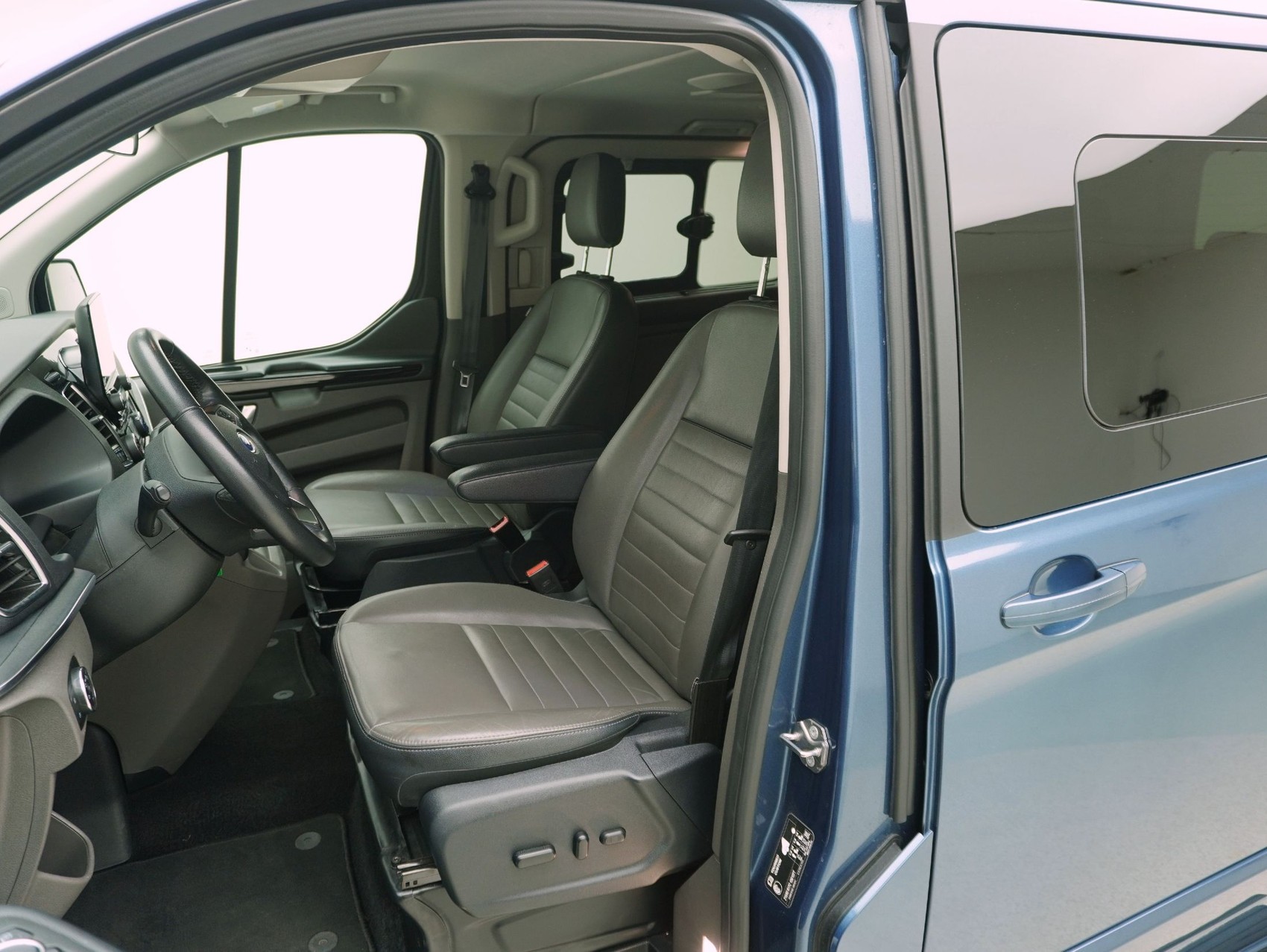 FORD Tourneo Custom Bus 320 L1 2.0 TDCi Titanium X-image-7