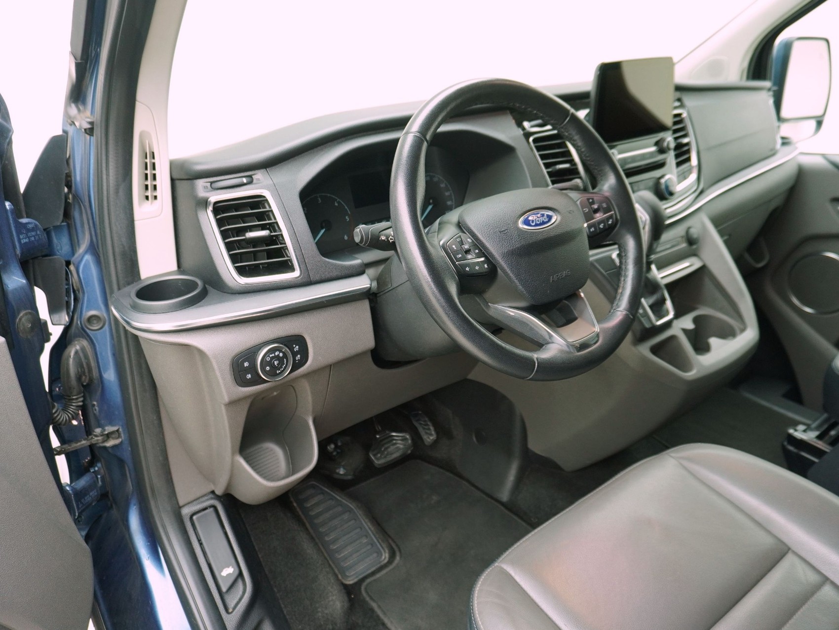 FORD Tourneo Custom Bus 320 L1 2.0 TDCi Titanium X-image-8