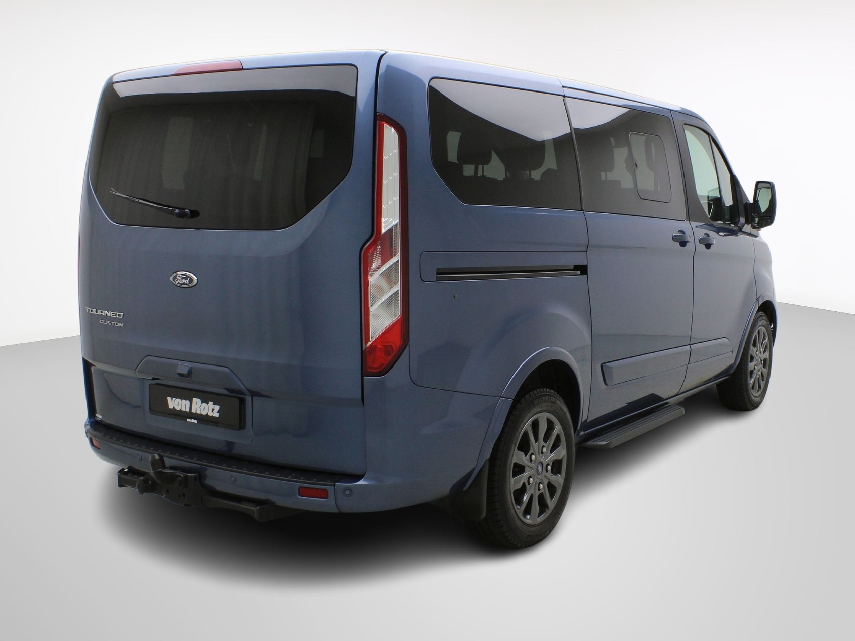 FORD Tourneo Custom Bus 320 L1 2.0 TDCi Titanium X-image-3