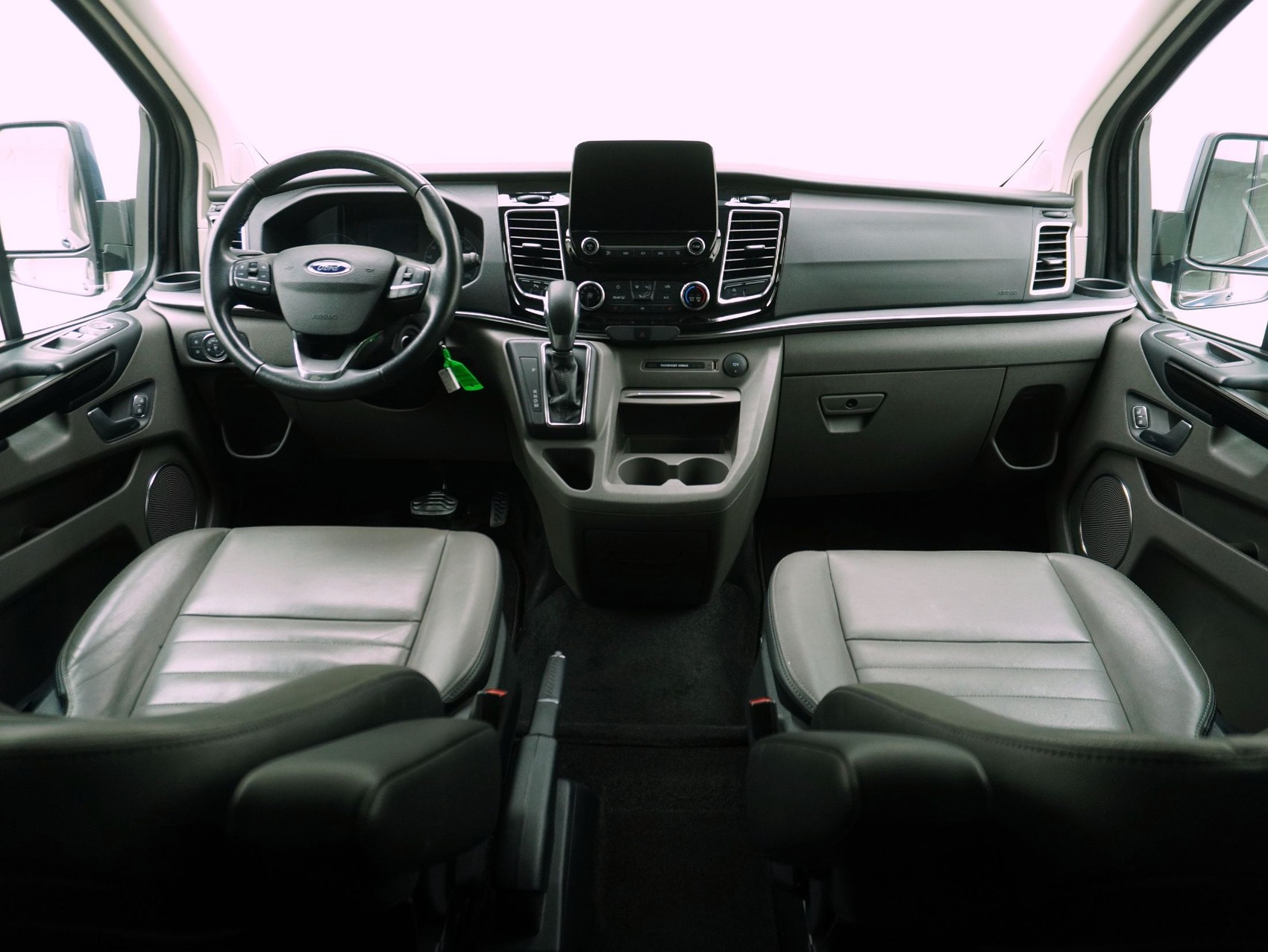FORD Tourneo Custom Bus 320 L1 2.0 TDCi Titanium X-image-13