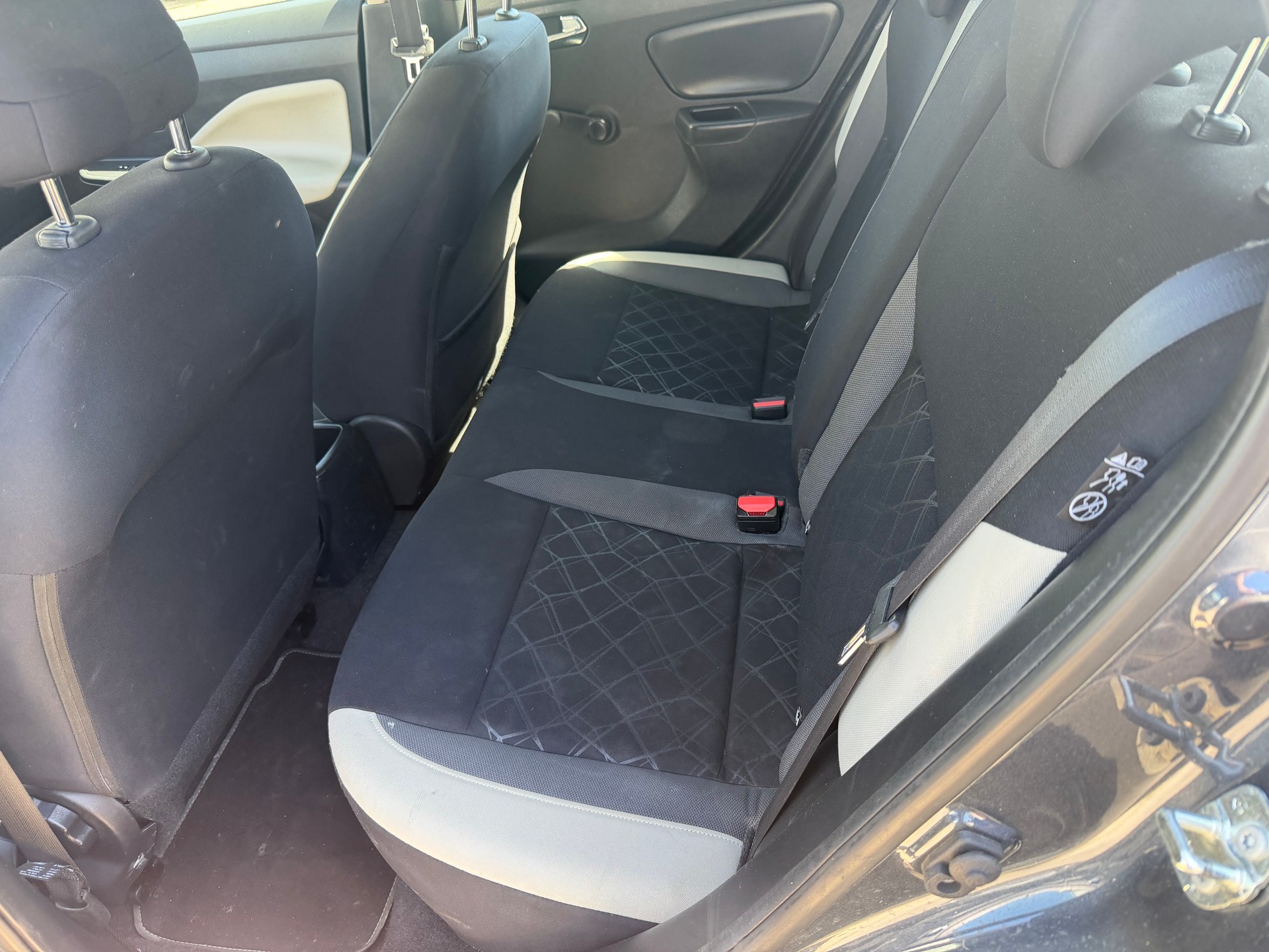 NISSAN Micra 0.9 IG-T n-connecta-image-4