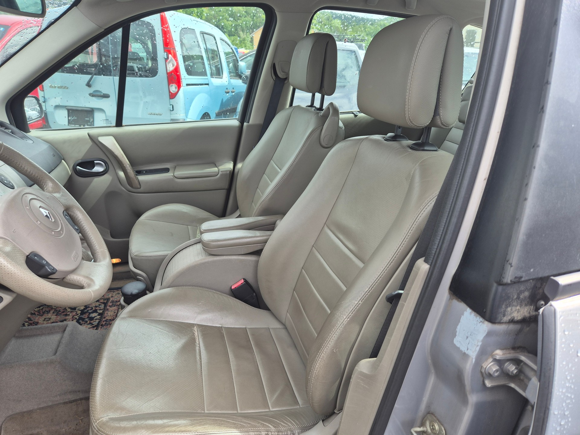 RENAULT Scénic 2.0 16V Fairway Automatic-image-6