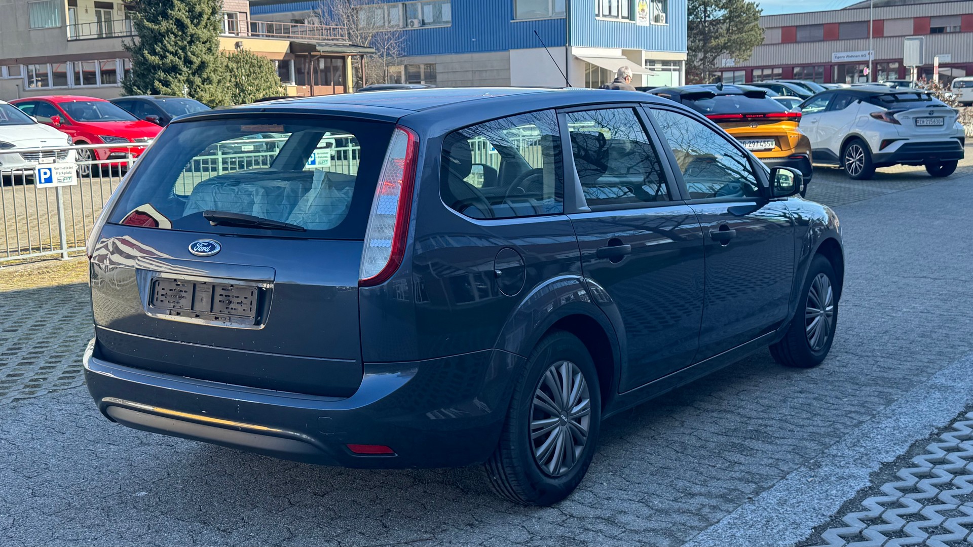 FORD Focus 1.6i Carving-image-3