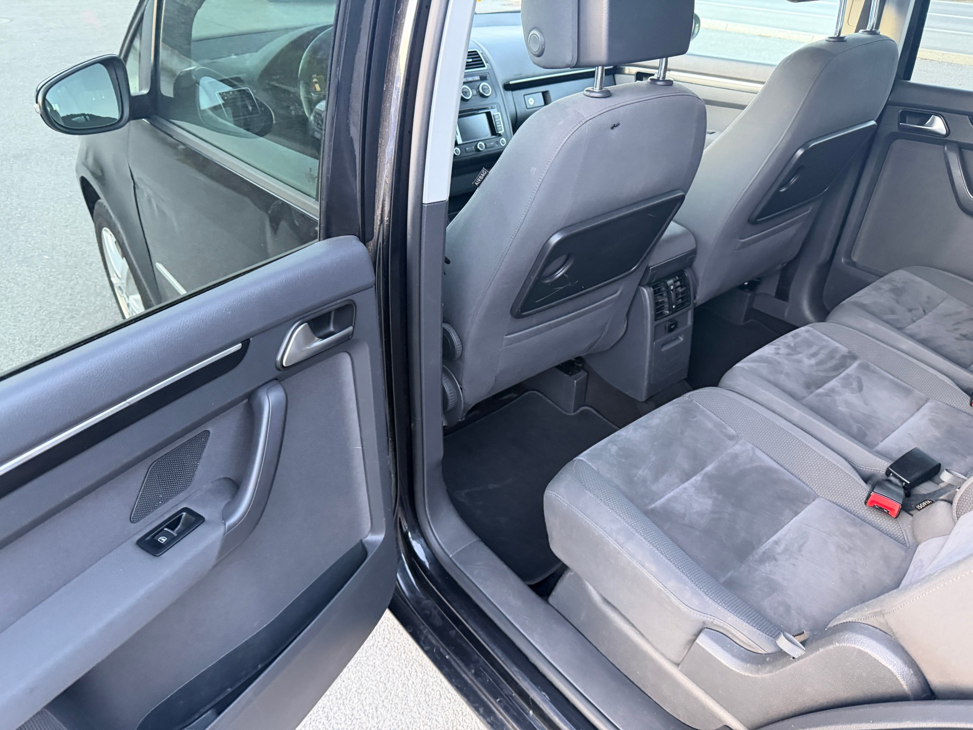 VW Touran 1.4 TSI Comfortline DSG-image-9