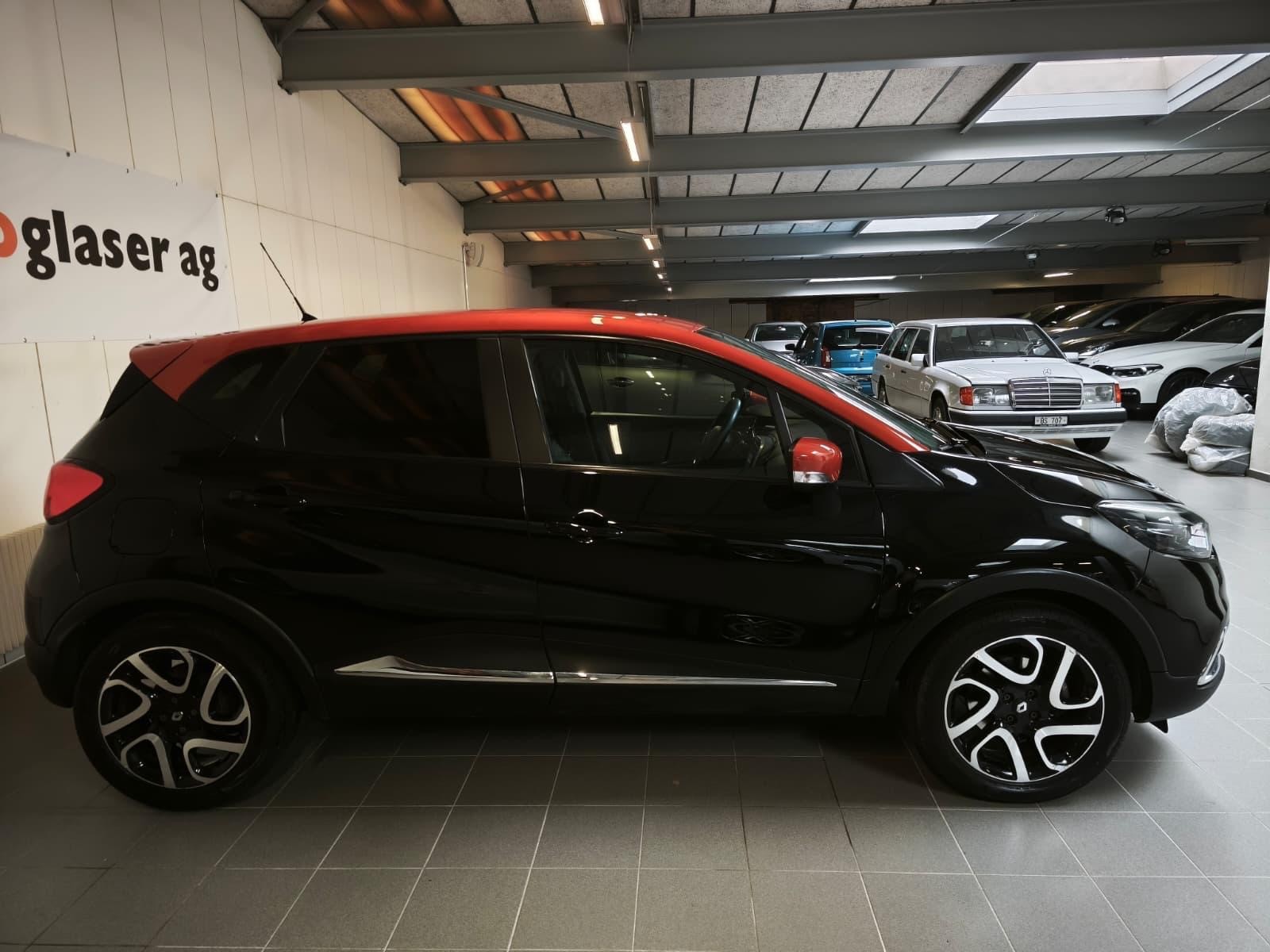 RENAULT Captur 1.2 T 16V Privilège EDC-showroom-element-3