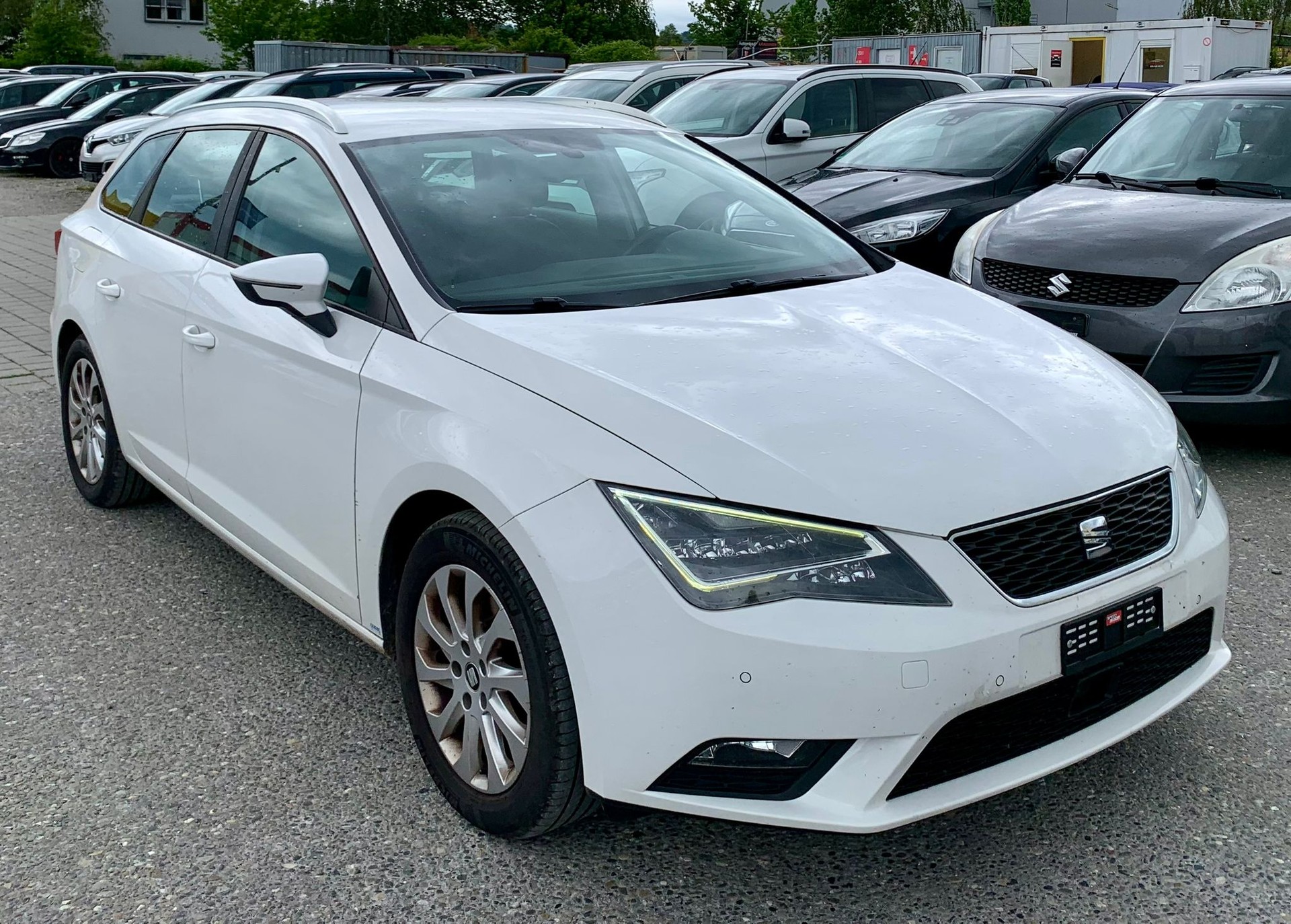 SEAT Leon ST 1.6 TDI Style 4Drive 4X4 (Klimatronik * Alufelgen * Sensoren * Multilenkrad * Led * Navigation * AHK * BO5)-image-3