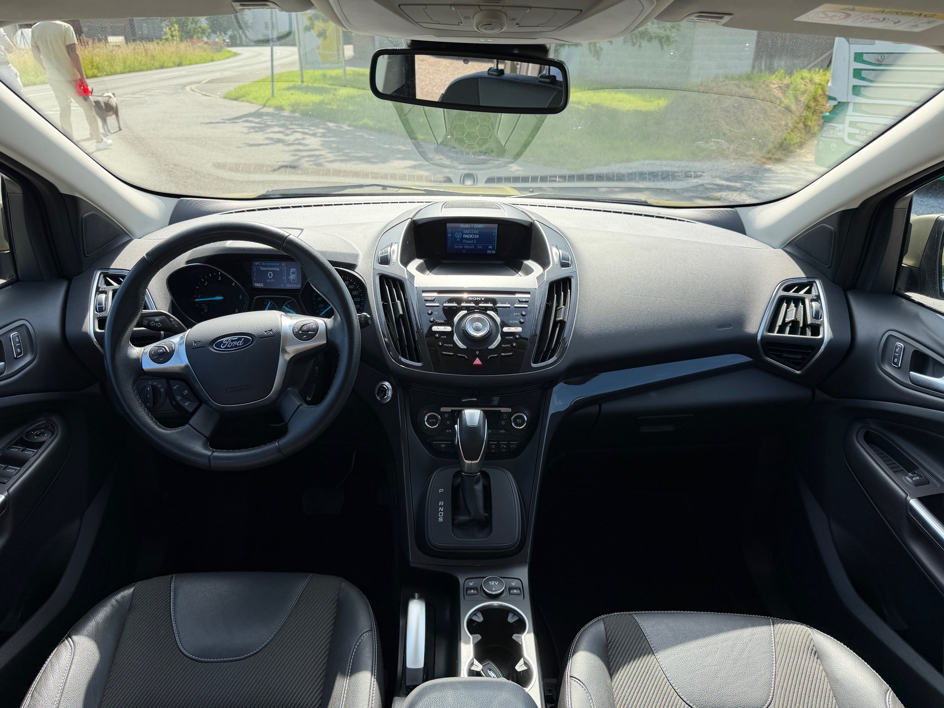 FORD Kuga 2.0 TDCi Titanium S 4WD PowerShift-image-8