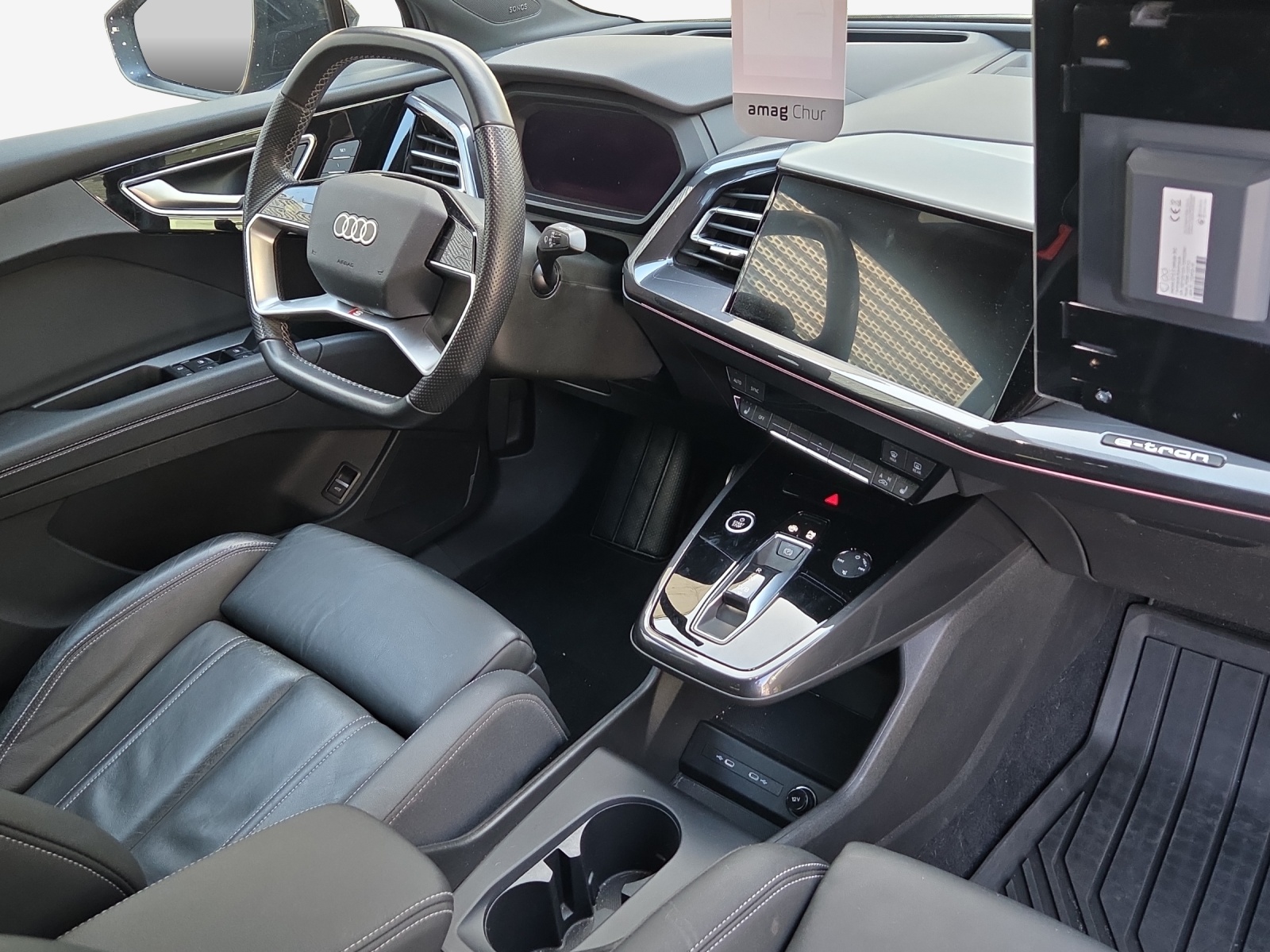 AUDI Q4 e-tron 50 quattro-image-14