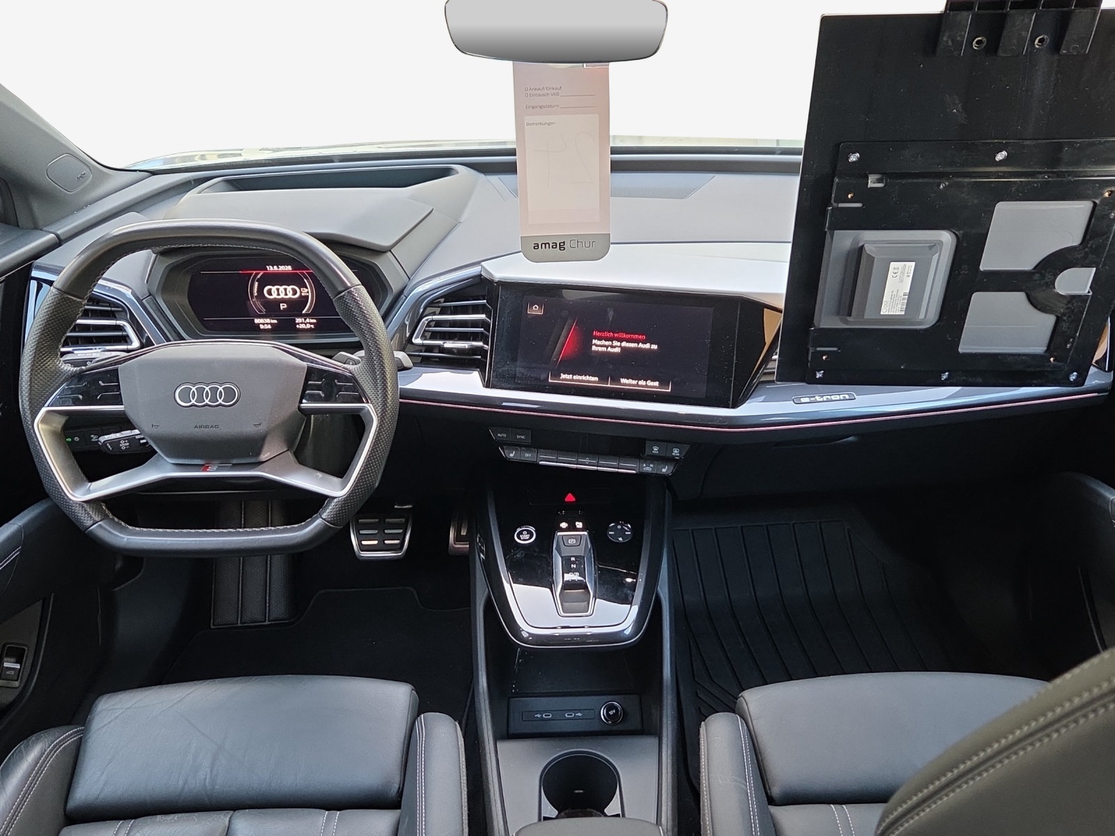 AUDI Q4 e-tron 50 quattro-image-8