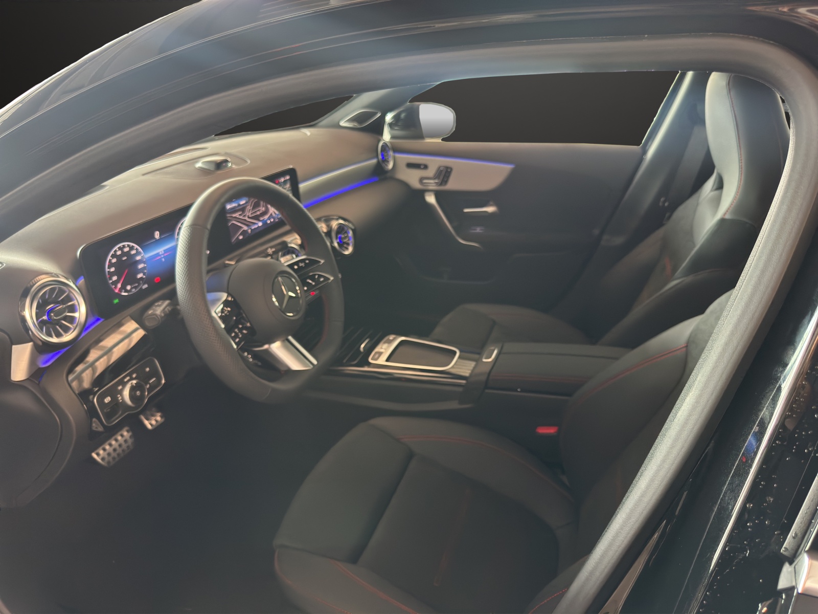 MERCEDES-BENZ A 250 4Matic 8G-DCT-image-8