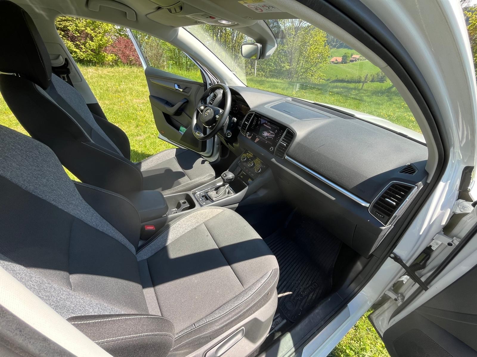 SKODA Karoq 1.5 TSI ACT Ambition DSG-image-12