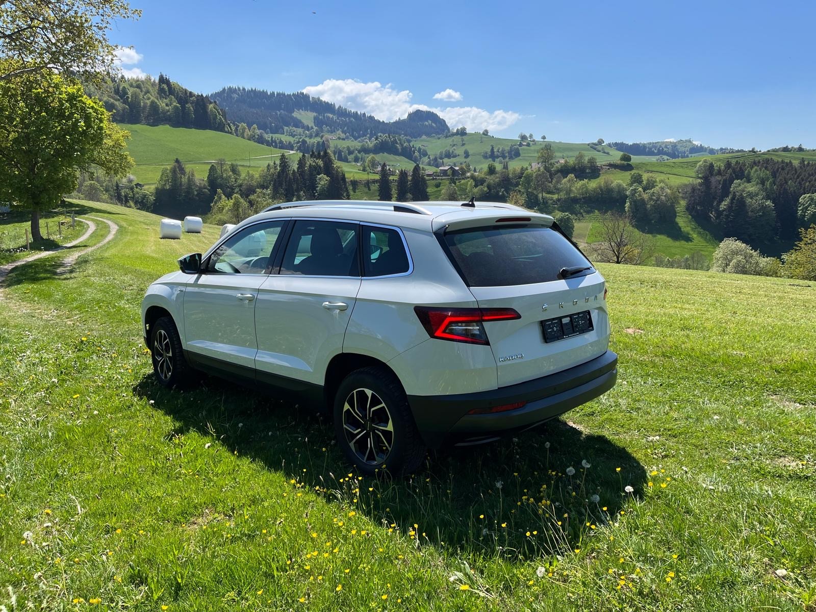 SKODA Karoq 1.5 TSI ACT Ambition DSG-image-2