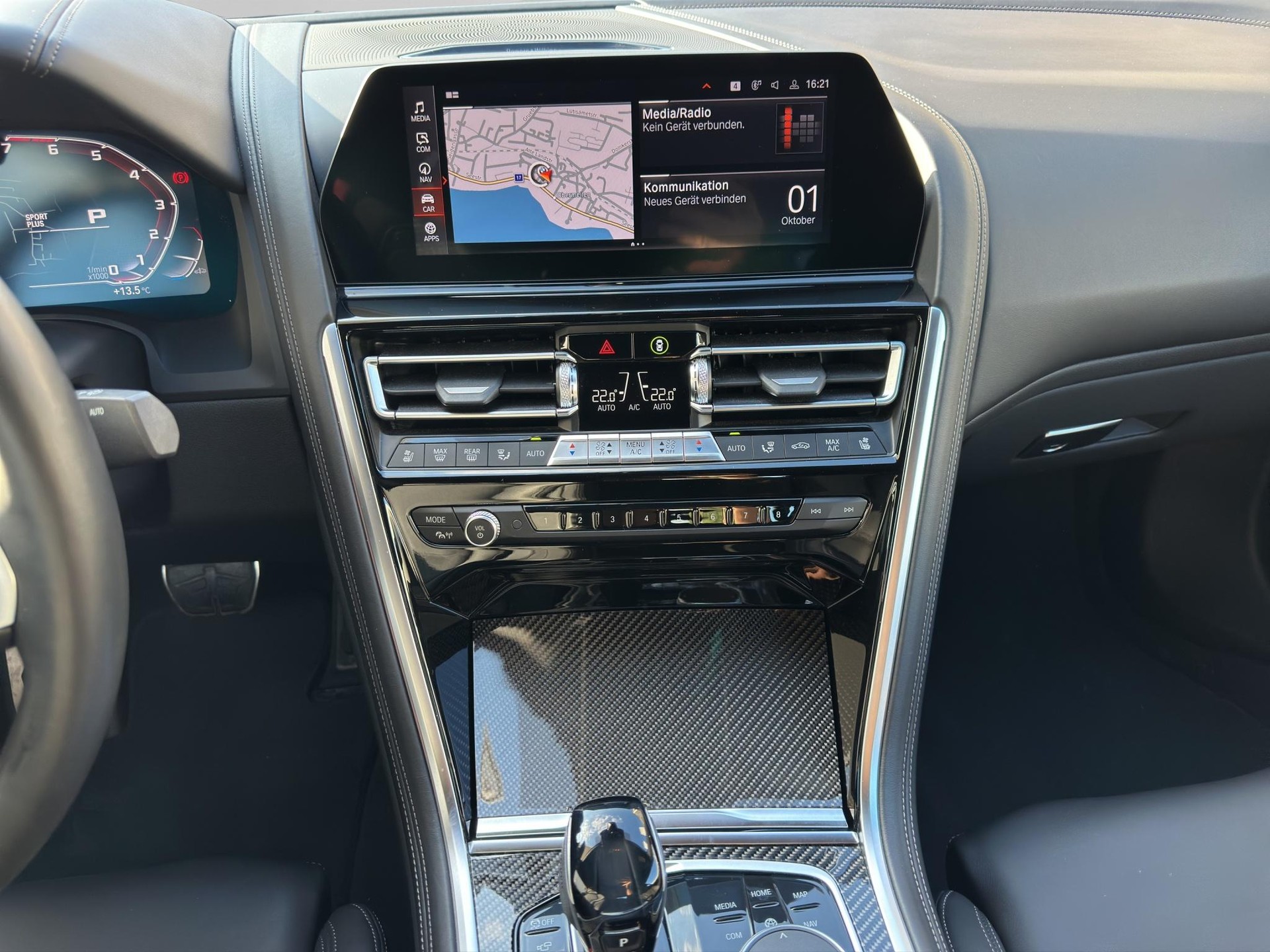 BMW M850i xDrive Cabriolet-image-18