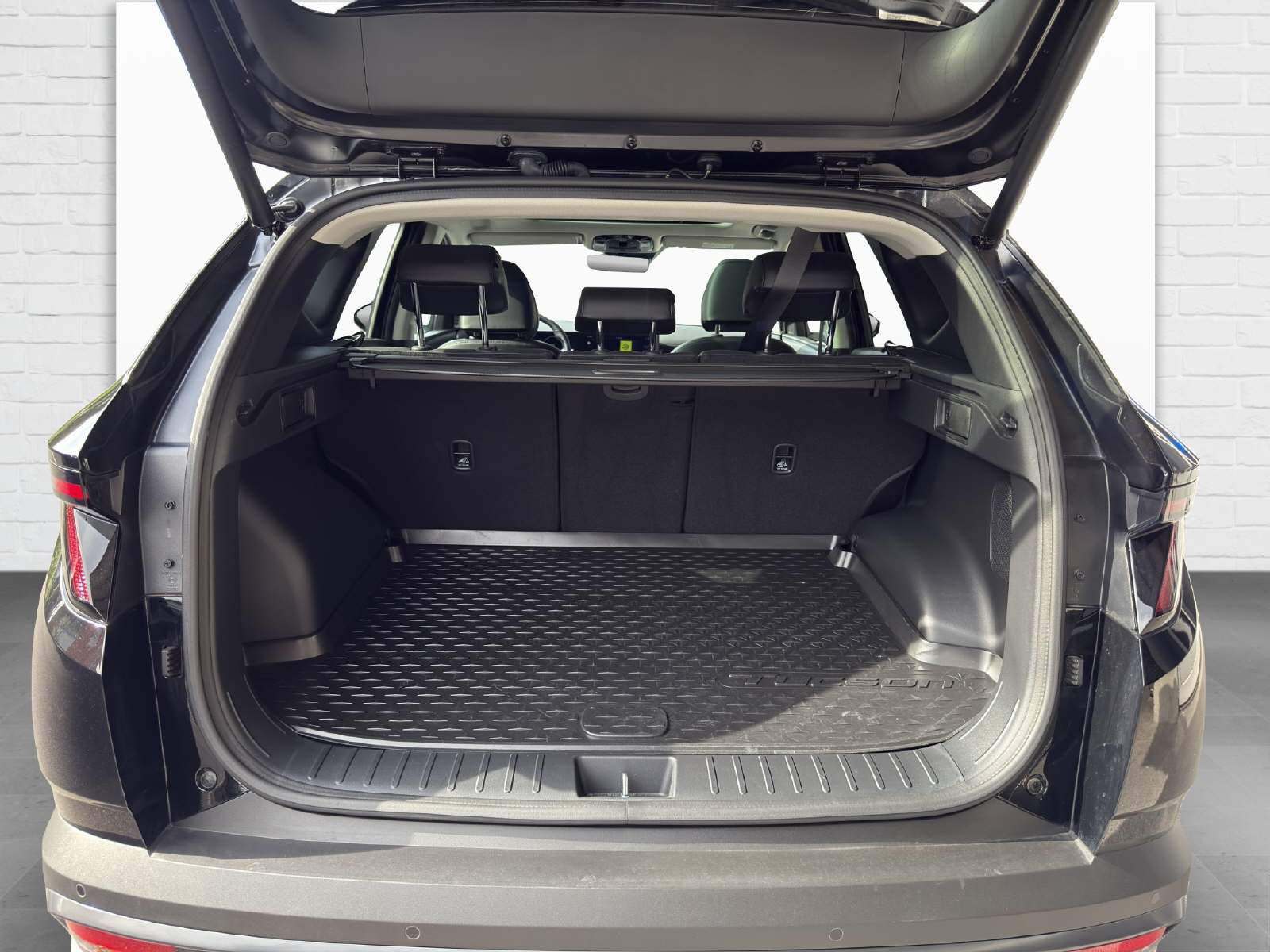 HYUNDAI Tucson 1.6 T-GDi HEV Vertex Swiss Edition 4WD-image-6