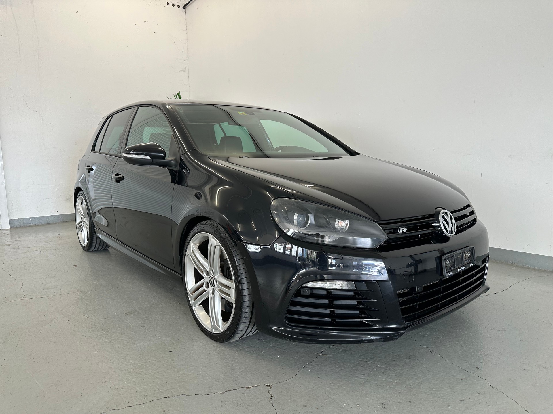 VW Golf 2.0 TSI R 4Motion DSG-image-0