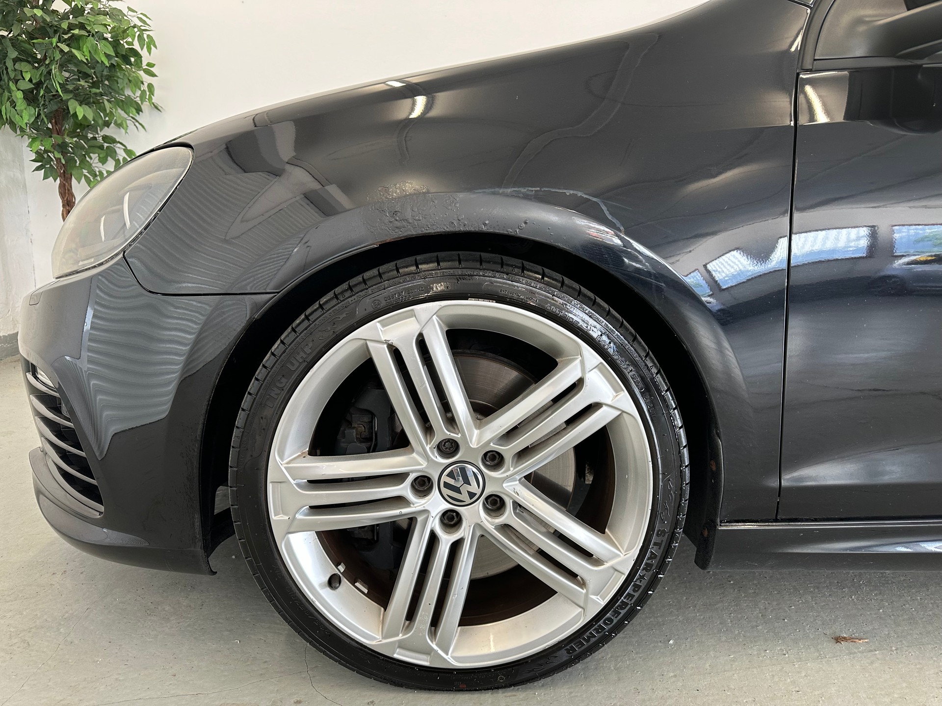 VW Golf 2.0 TSI R 4Motion DSG-image-14