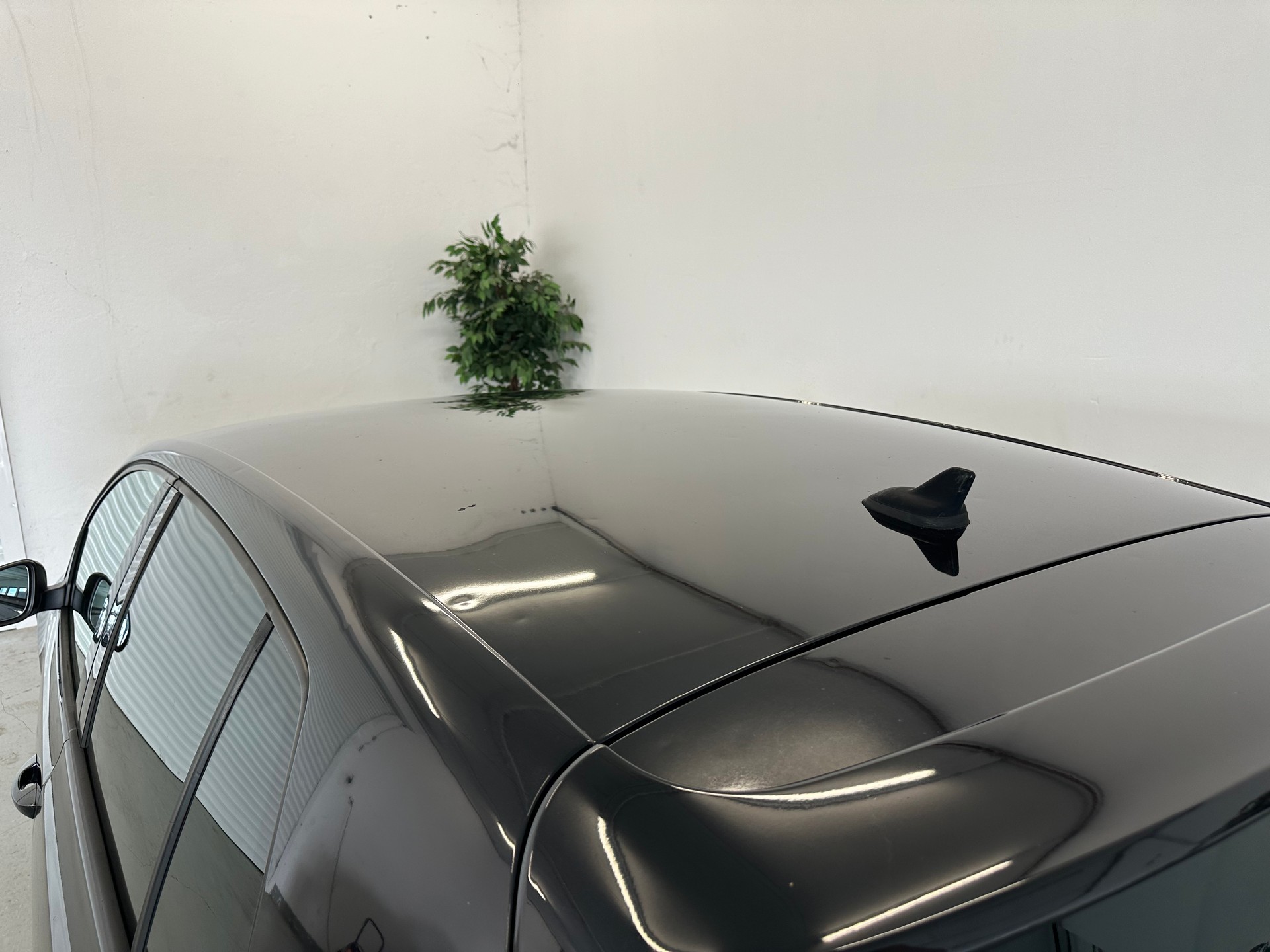 VW Golf 2.0 TSI R 4Motion DSG-image-8