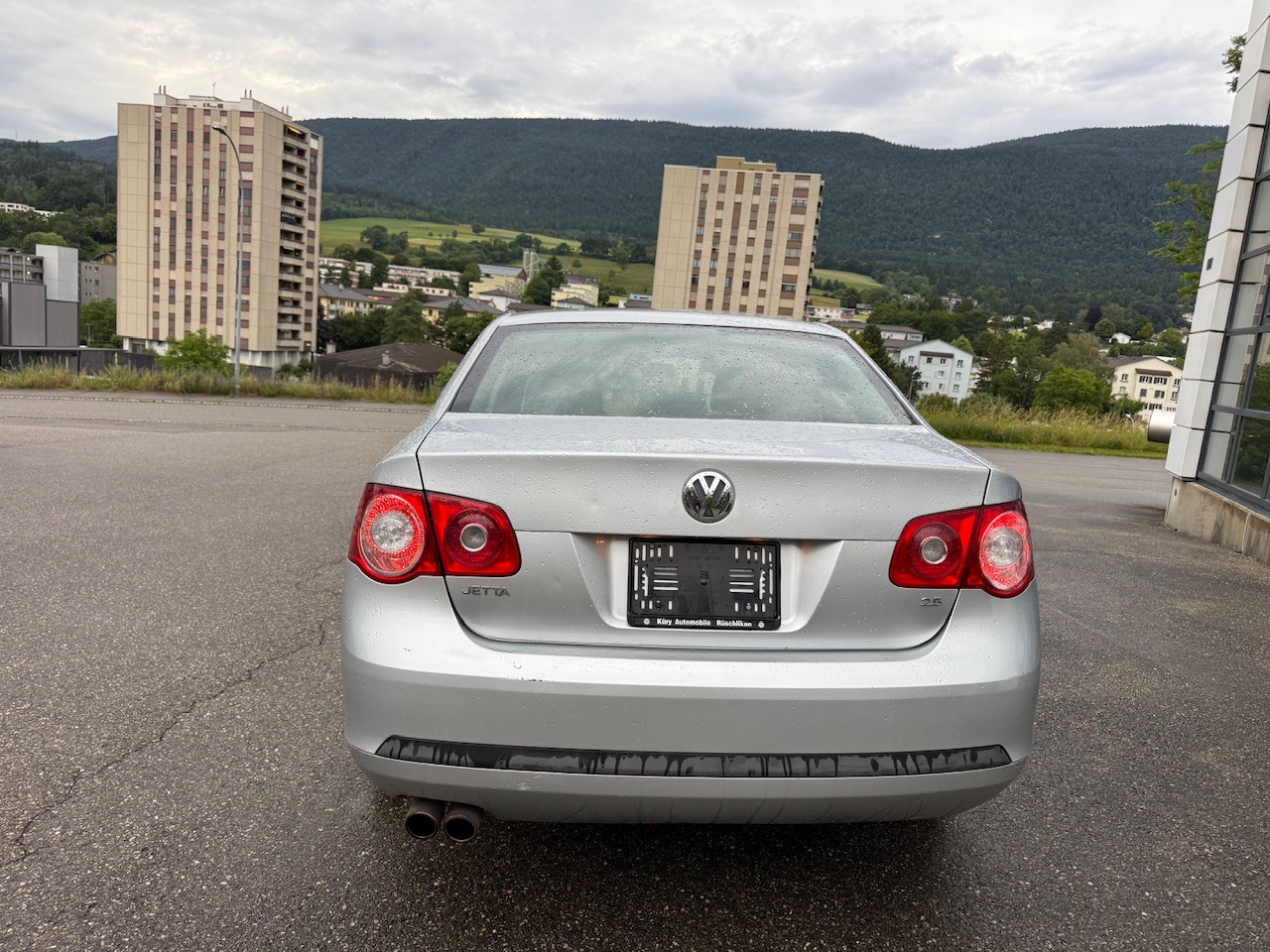 VW 2.5 Jetta-image-5