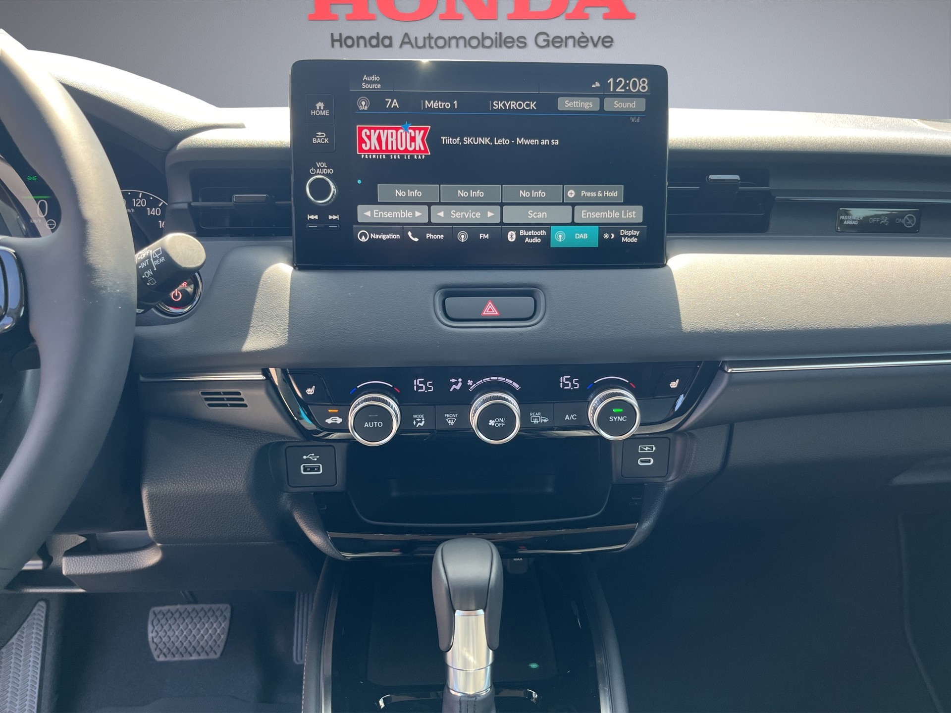 HONDA HR-V 1.5 i-MMD Advance-image-12