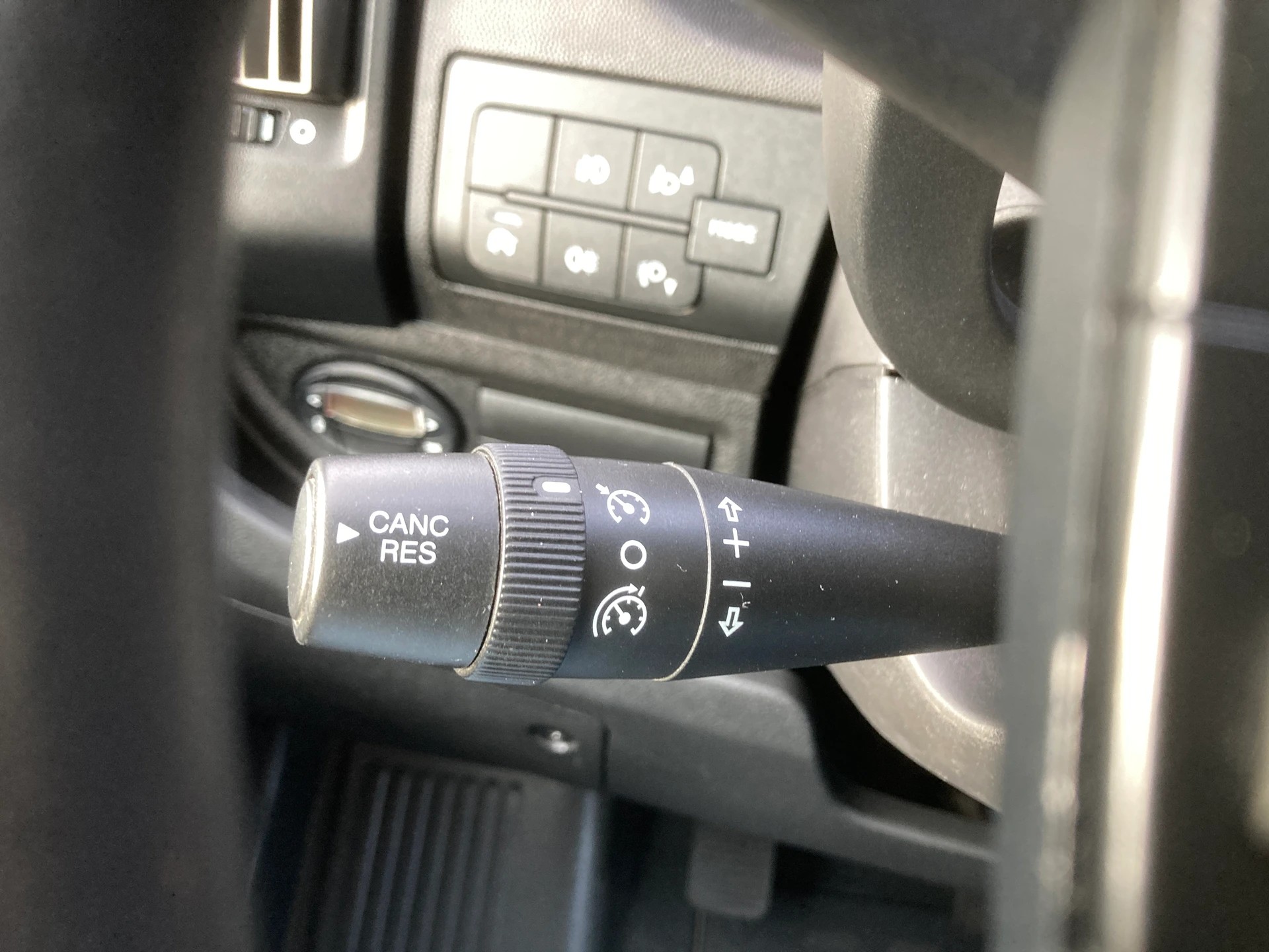 PEUGEOT Boxer 2.2 HDI 335 Pro L3 Brücke mit Anhängerkupplung-image-13