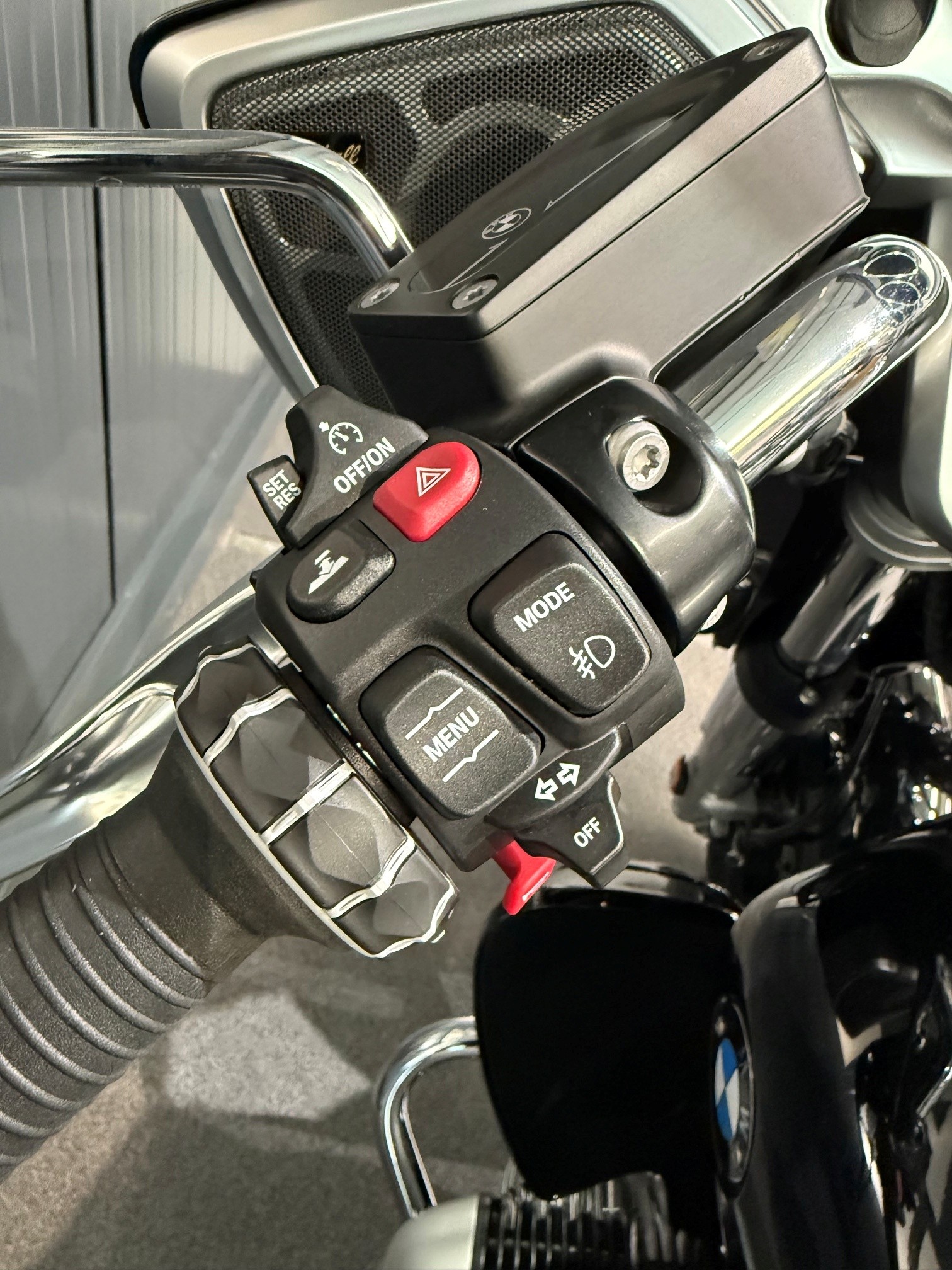 BMW R 18 Transcontinental-showroom-element-3