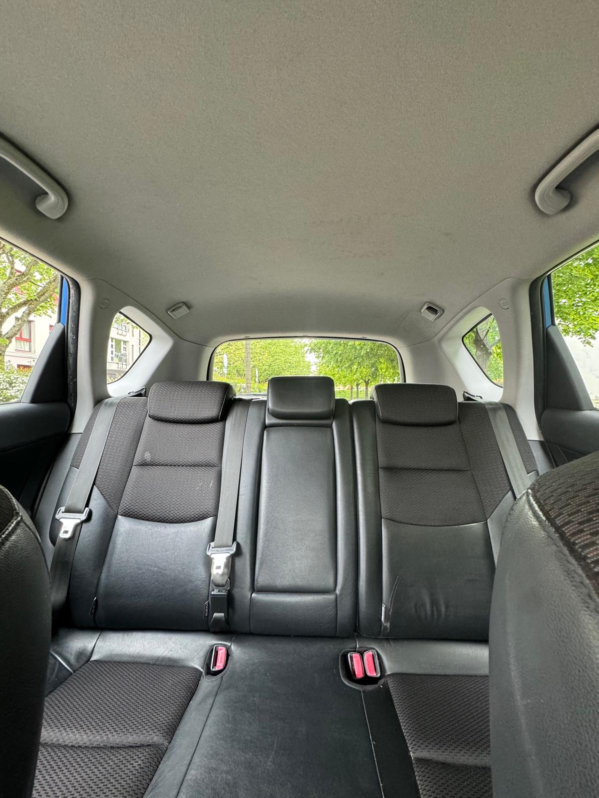 HYUNDAI i30 Wagon 2.0 Premium Automatic-image-21