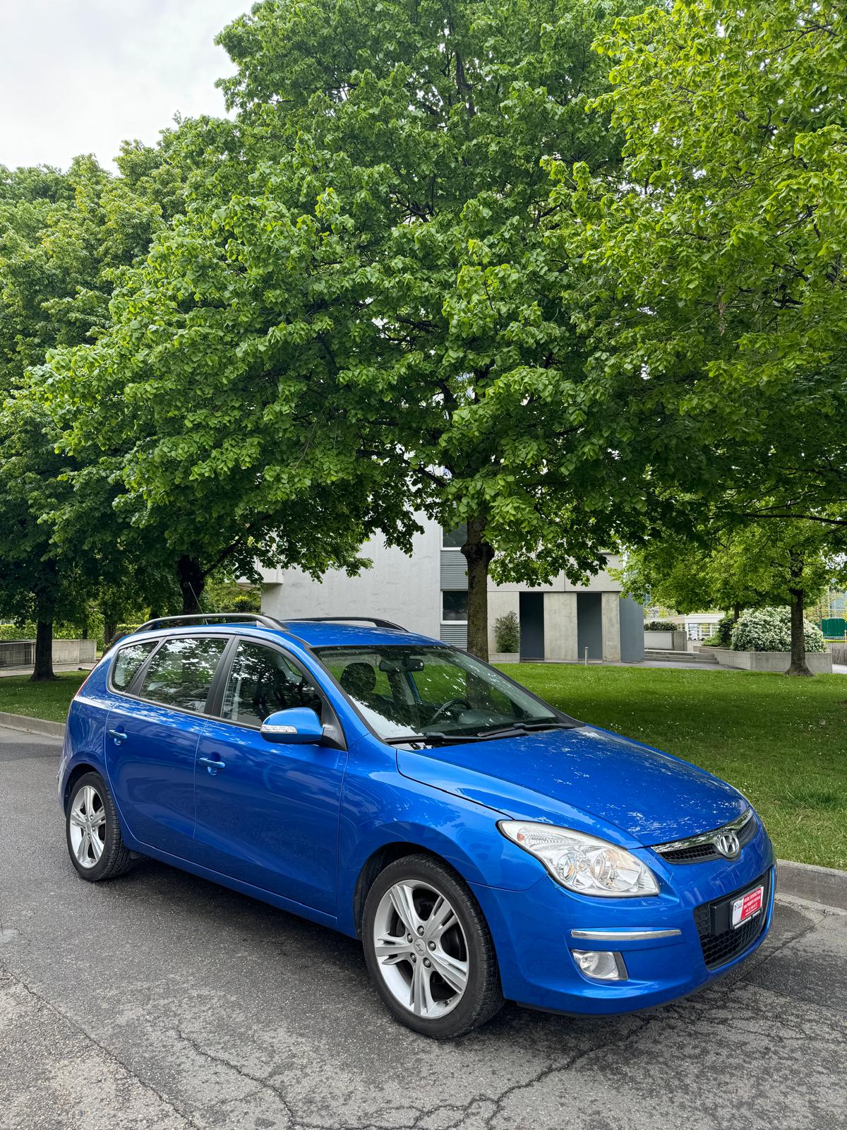 HYUNDAI i30 Wagon 2.0 Premium Automatic-showroom-element-2
