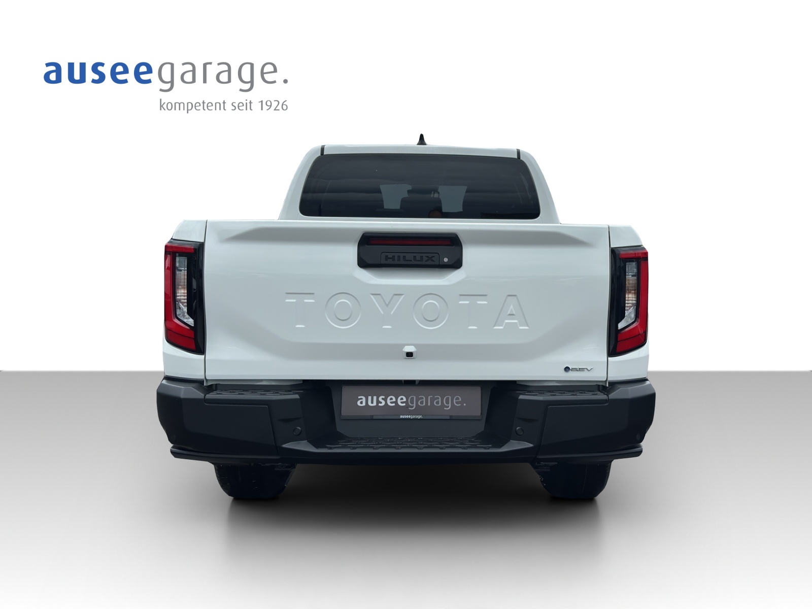 TOYOTA Hilux Double Cab.-Pick-up 59KWh Style-image-2