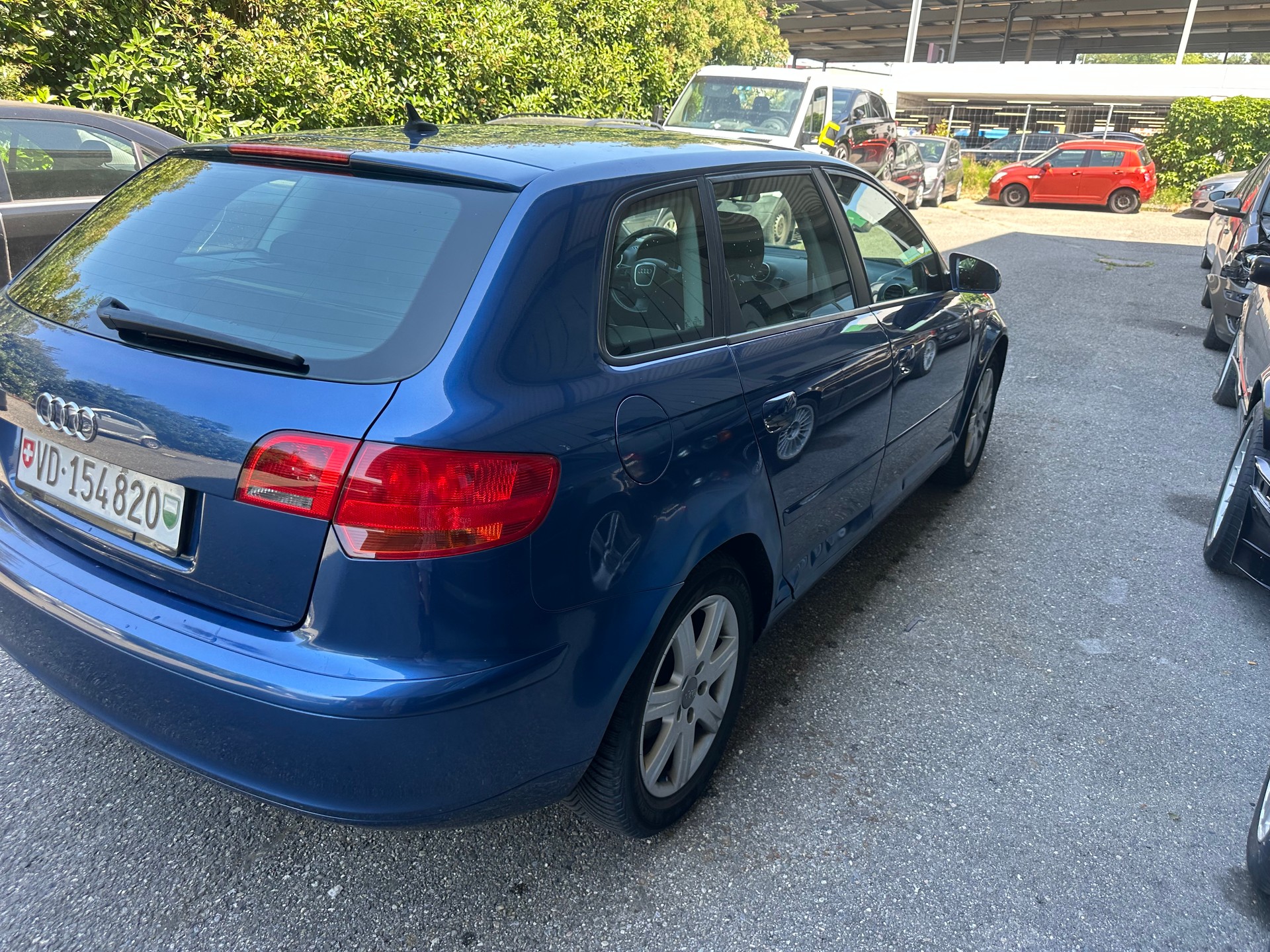 AUDI A3 Sportback 2.0 TDI Attraction-image-7