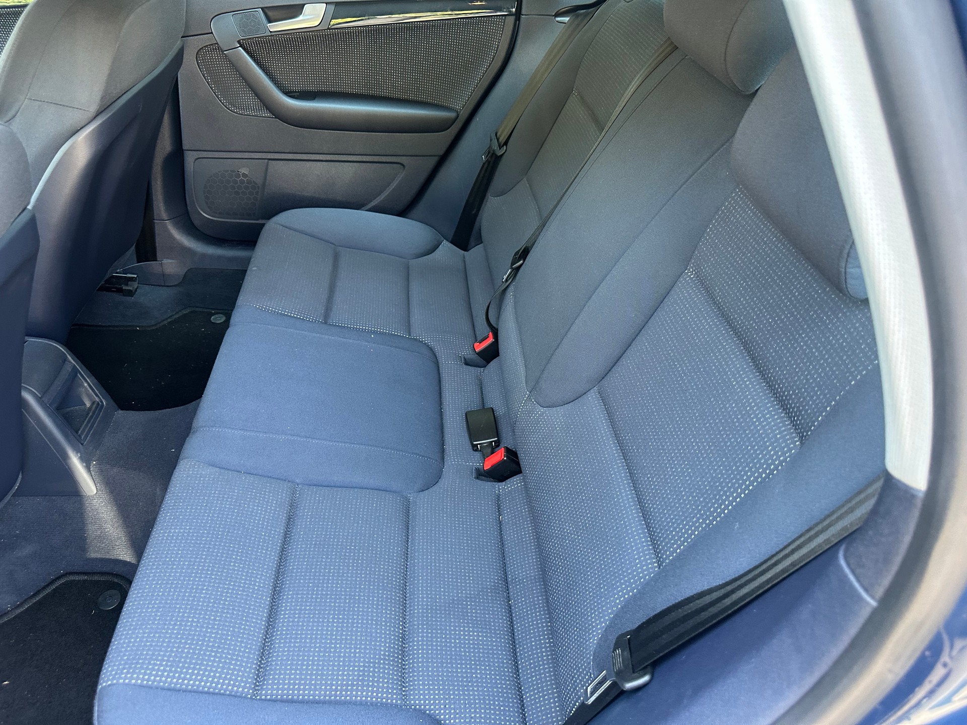 AUDI A3 Sportback 2.0 TDI Attraction-image-4