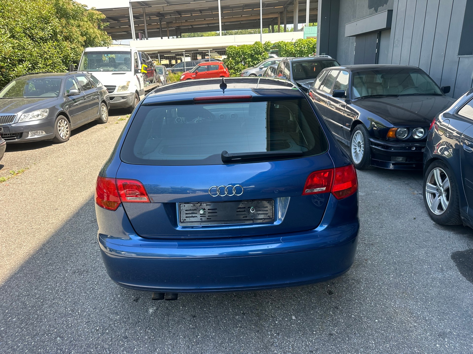AUDI A3 Sportback 2.0 TDI Attraction-image-1