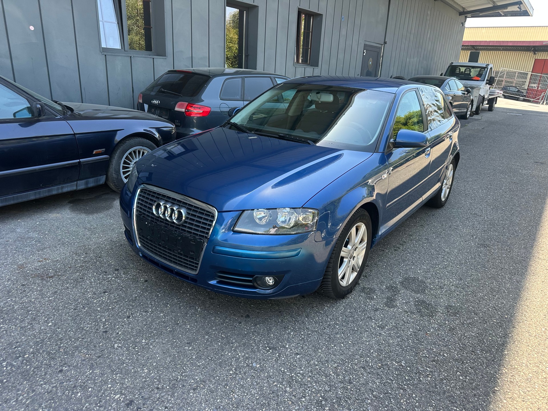 AUDI A3 Sportback 2.0 TDI Attraction-image-8