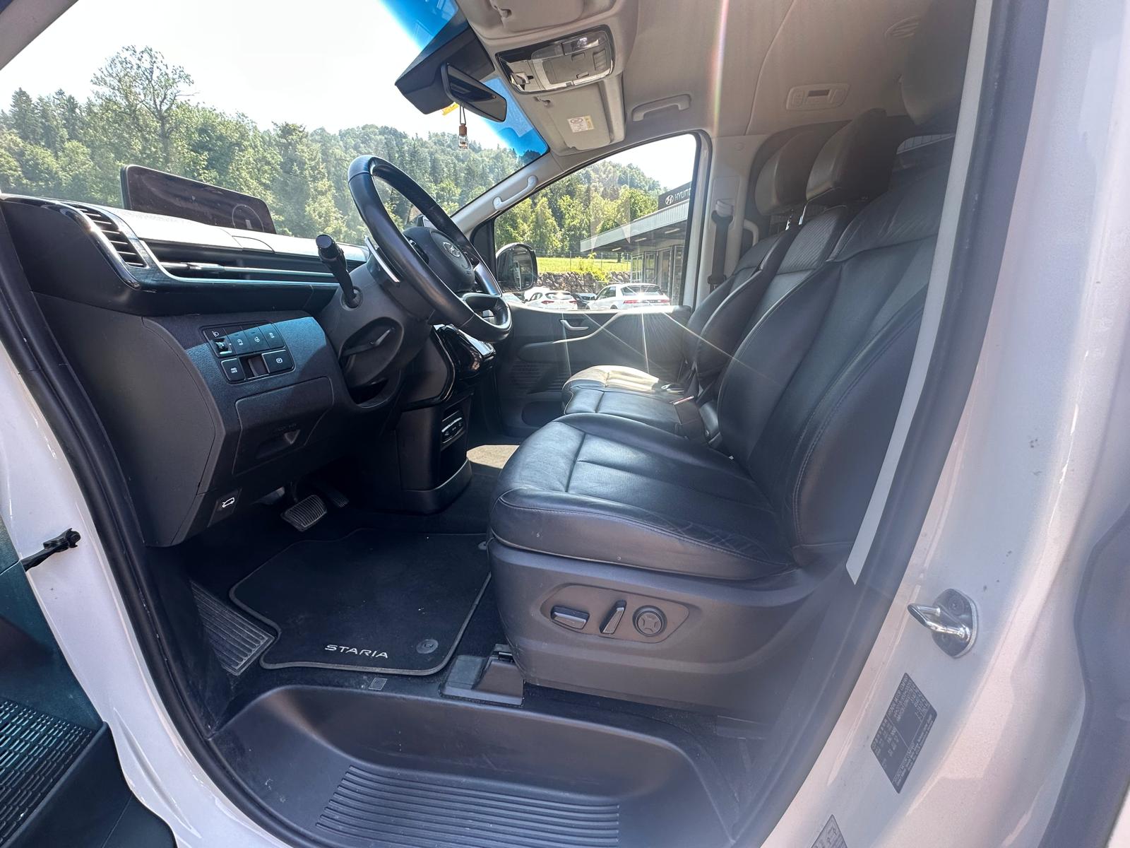 HYUNDAI Staria Premium 2.2 CRDi Vertex 4WD A-image-8