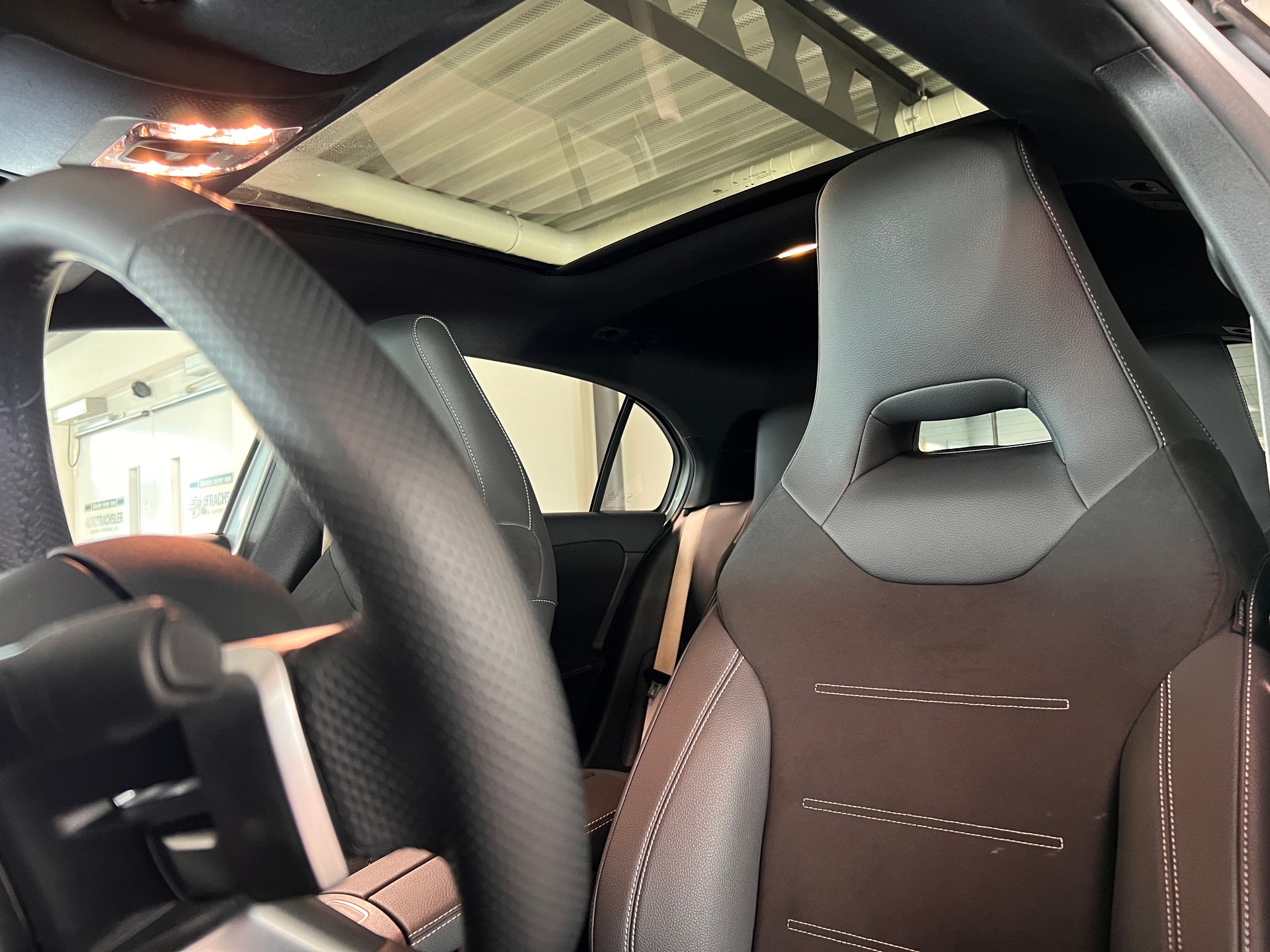 MERCEDES-BENZ A 250 e EQ Star 8G-DCT-image-10
