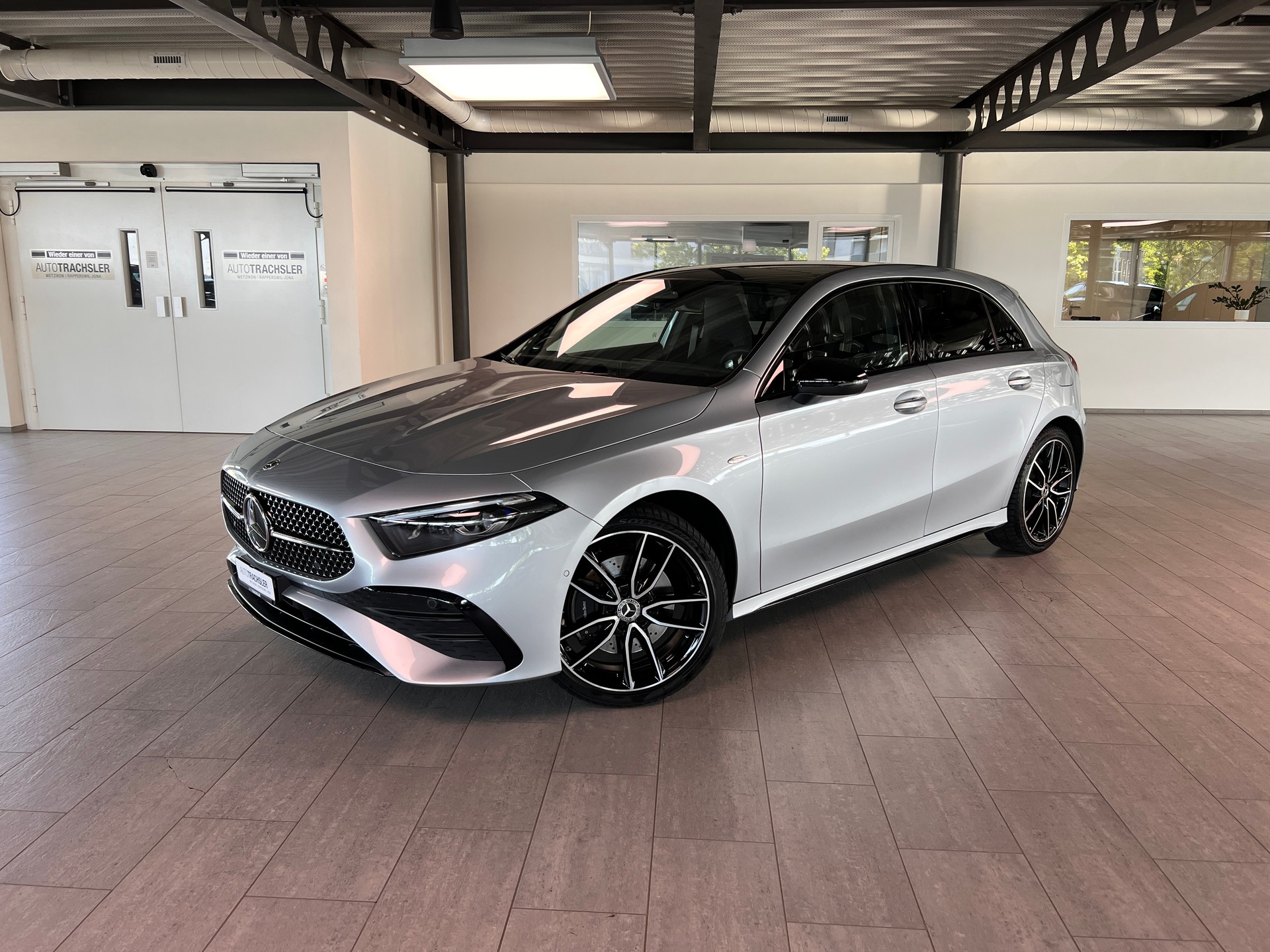 MERCEDES-BENZ A 250 e EQ Star 8G-DCT-image-0